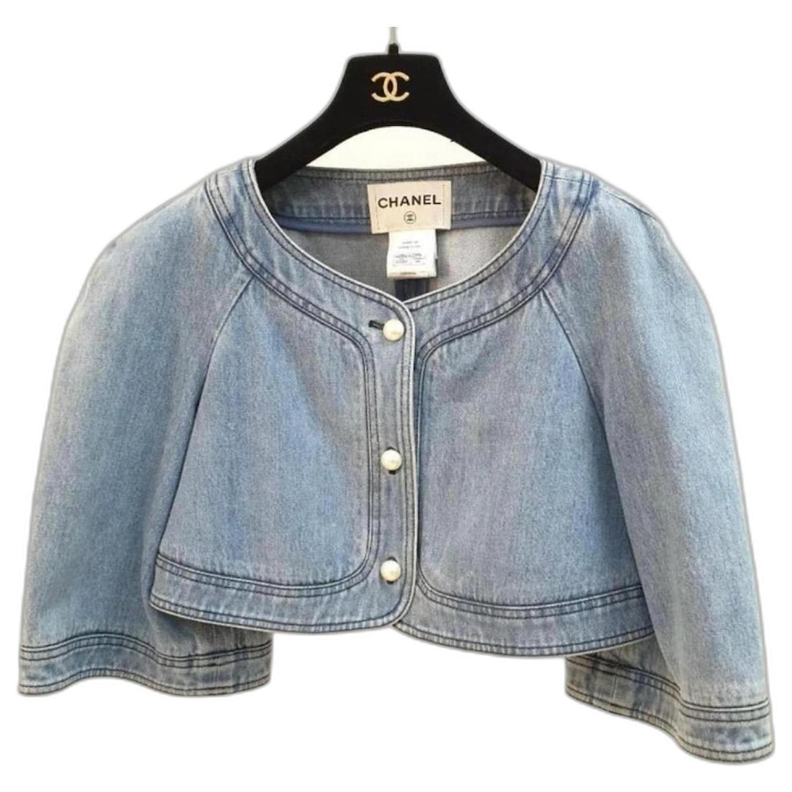 CHANEL Cropped Denim Pearl Button Jacket Bolero Blue Cotton ref.980820 -  Joli Closet
