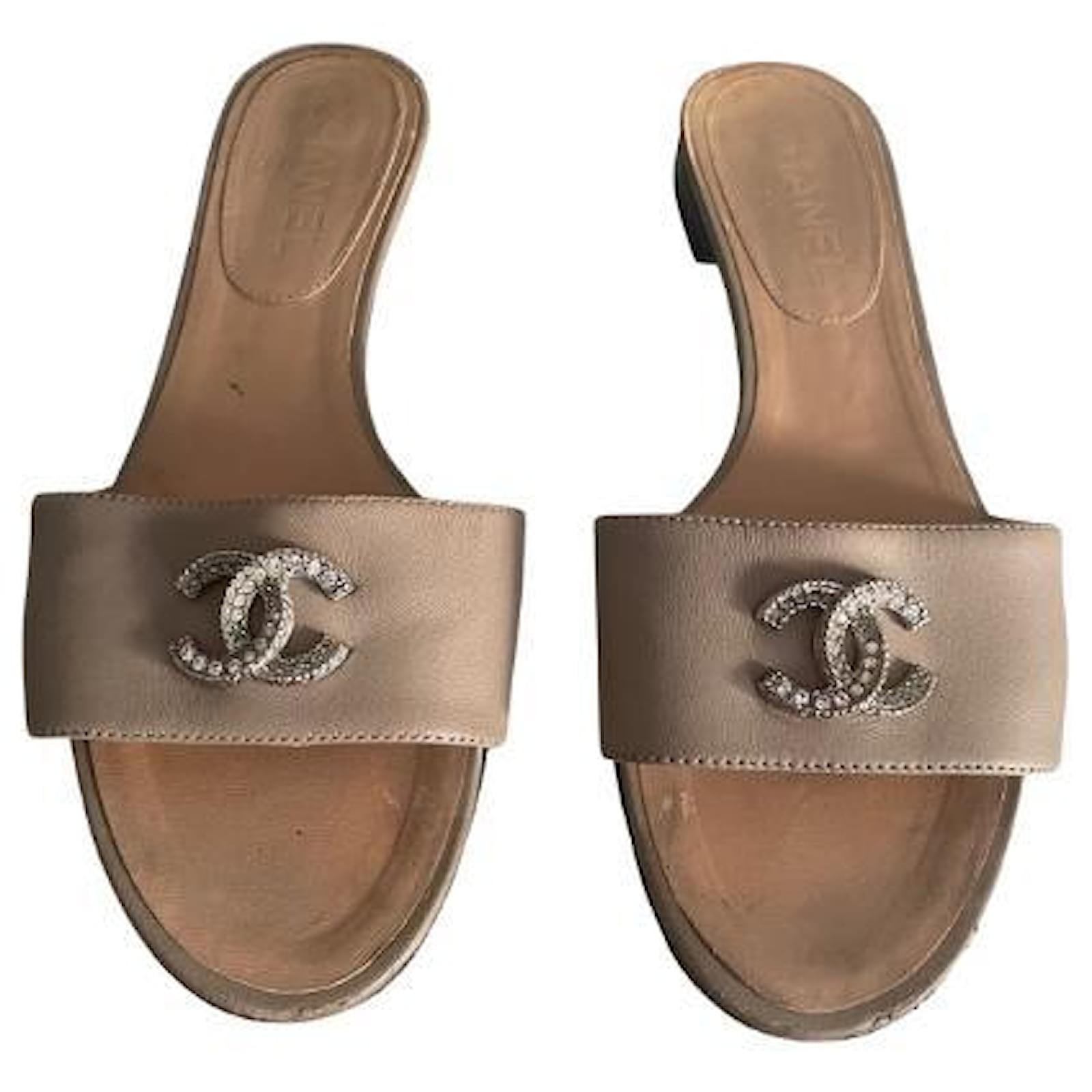 Chanel Camellia sandals Pink Leather ref.952211 - Joli Closet