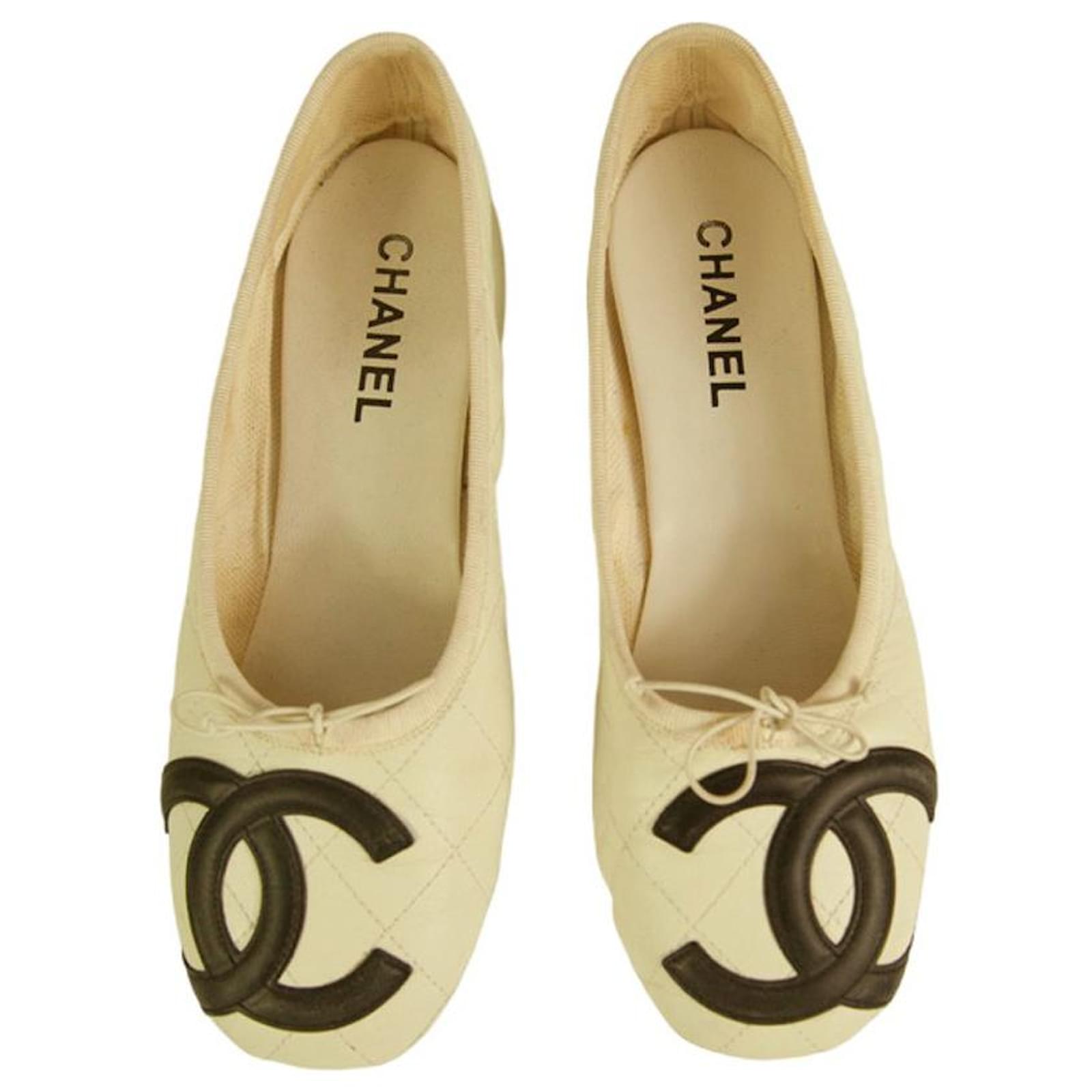 Chanel White Swan Lambskin Quilted Leather Cambon Ballerina Ballet Flats sz  40 ref.982389 - Joli Closet