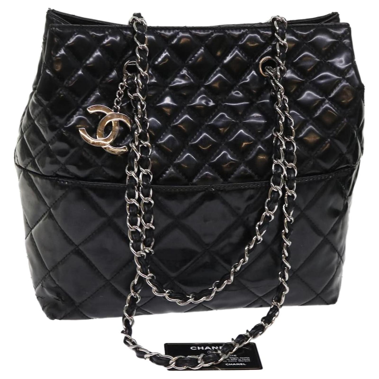 Chanel Clutch With Chain Patent Black / White