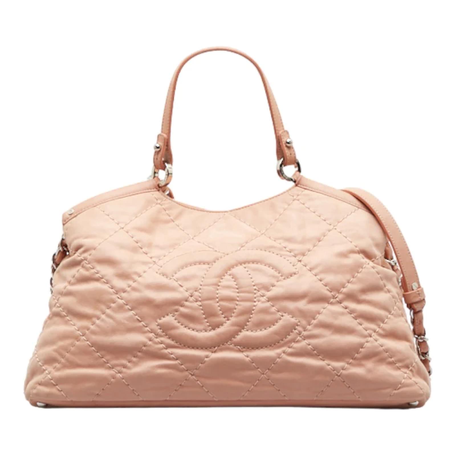 Chanel CC Quilted Leather Sea Hit Tote Pink Pony-style calfskin ref.982807  - Joli Closet