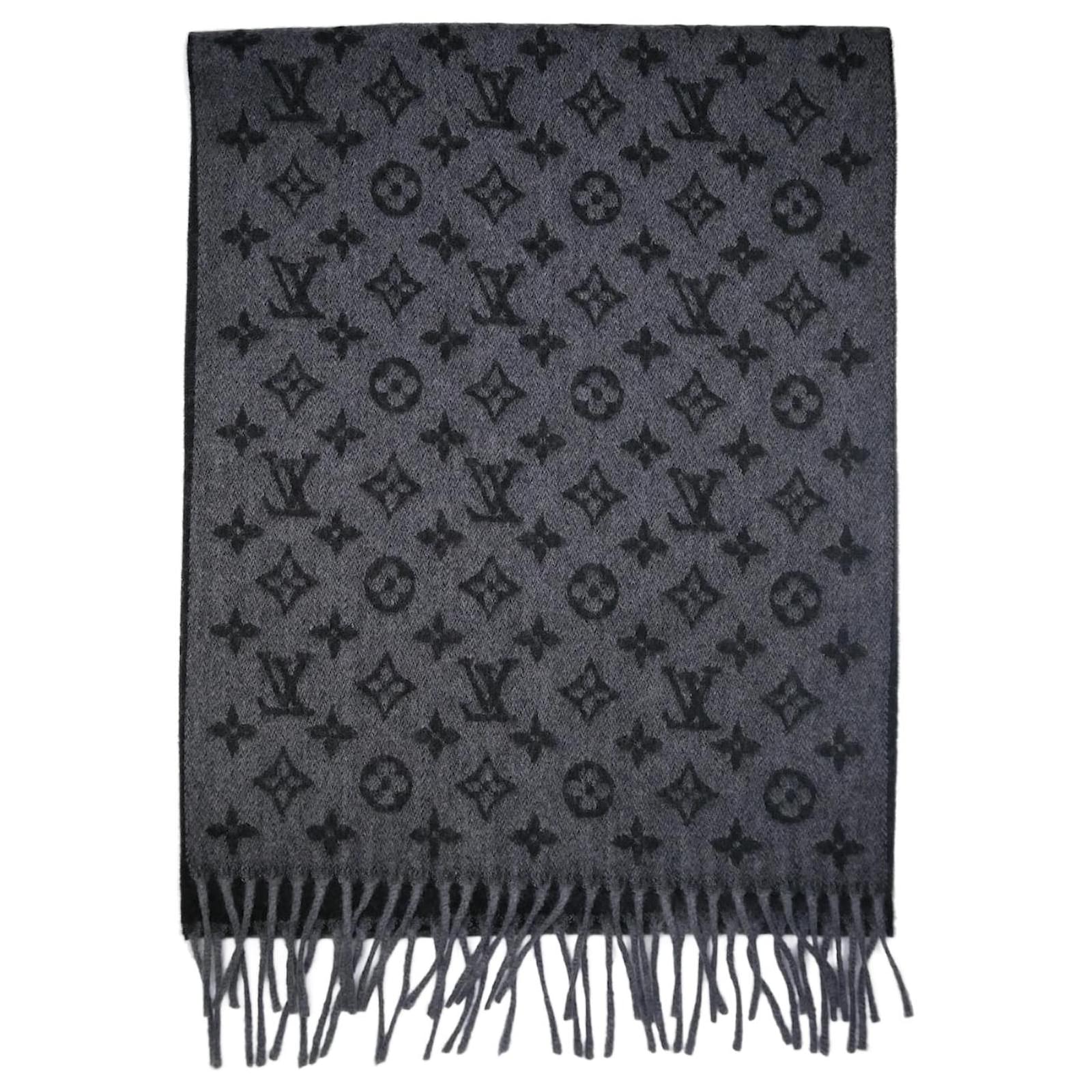 Louis Vuitton Game on Scarf Black Cashmere
