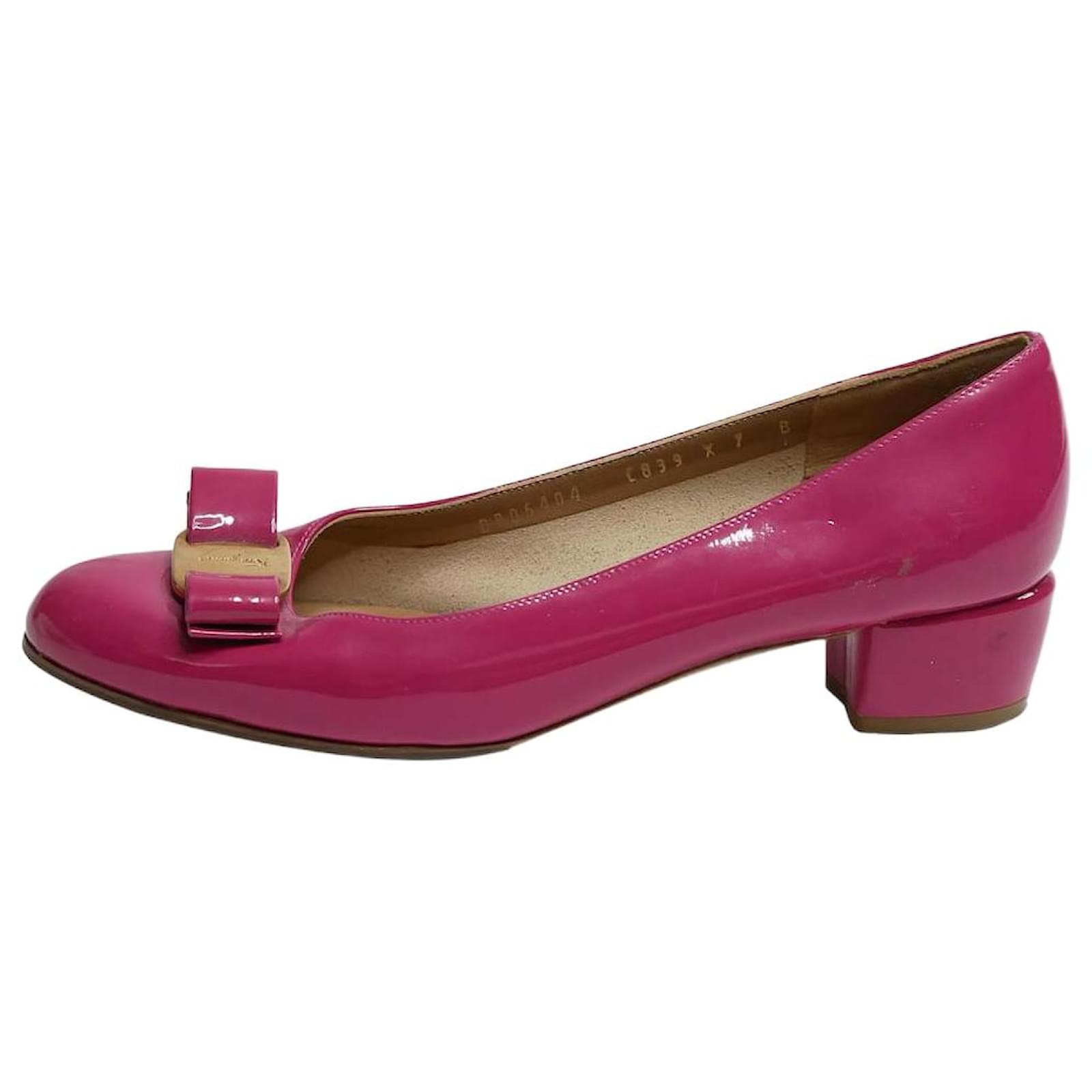 Ferragamo pink outlet heels