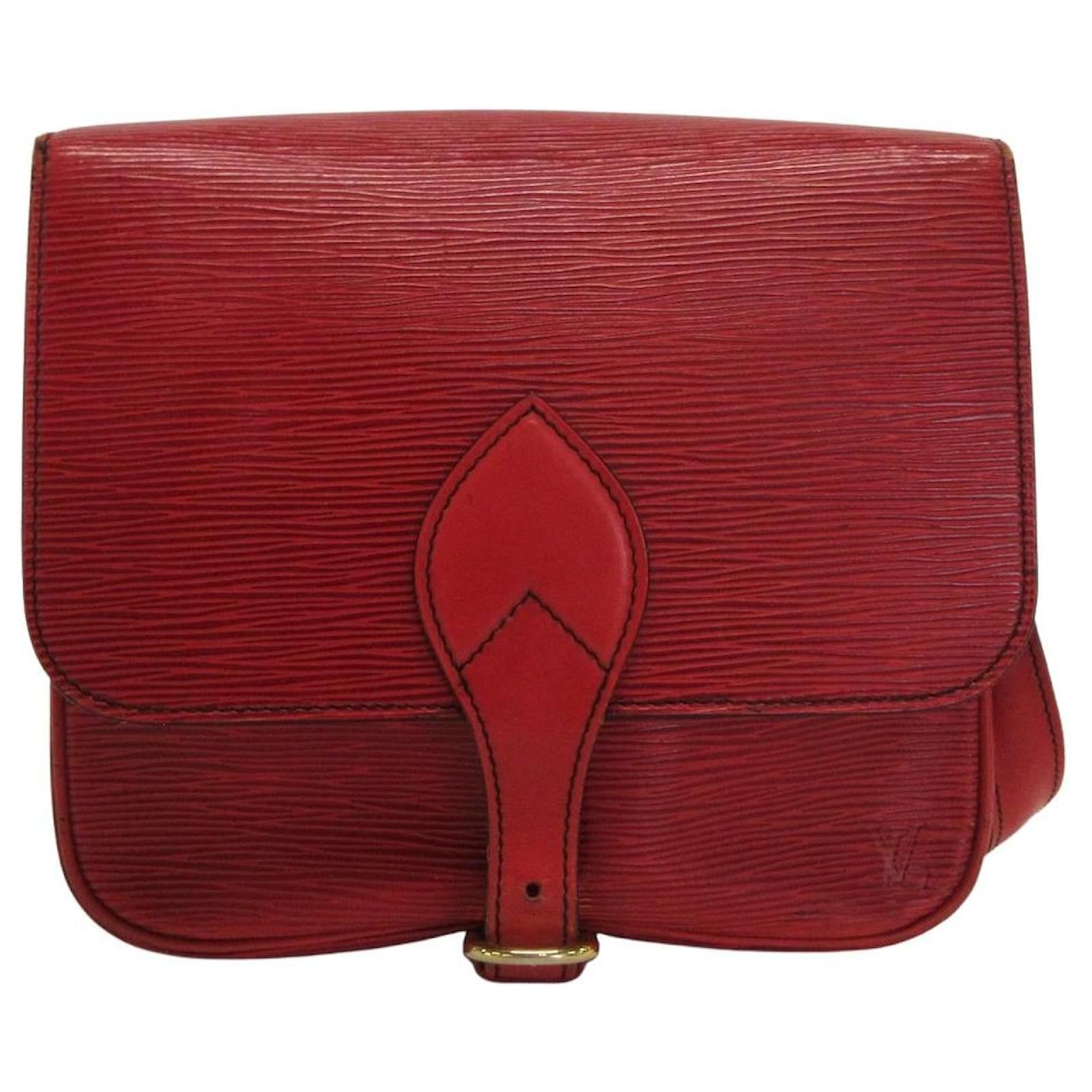 Rare Louis Vuitton Castillan Rouge Epi Cuir Cartouchiere MM 