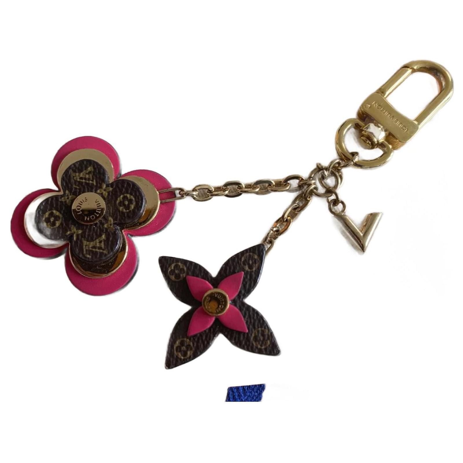 Louis Vuitton Blooming Flowers bag decoration and keychain Brown Pink Gold  hardware Leather Metal ref.987828 - Joli Closet