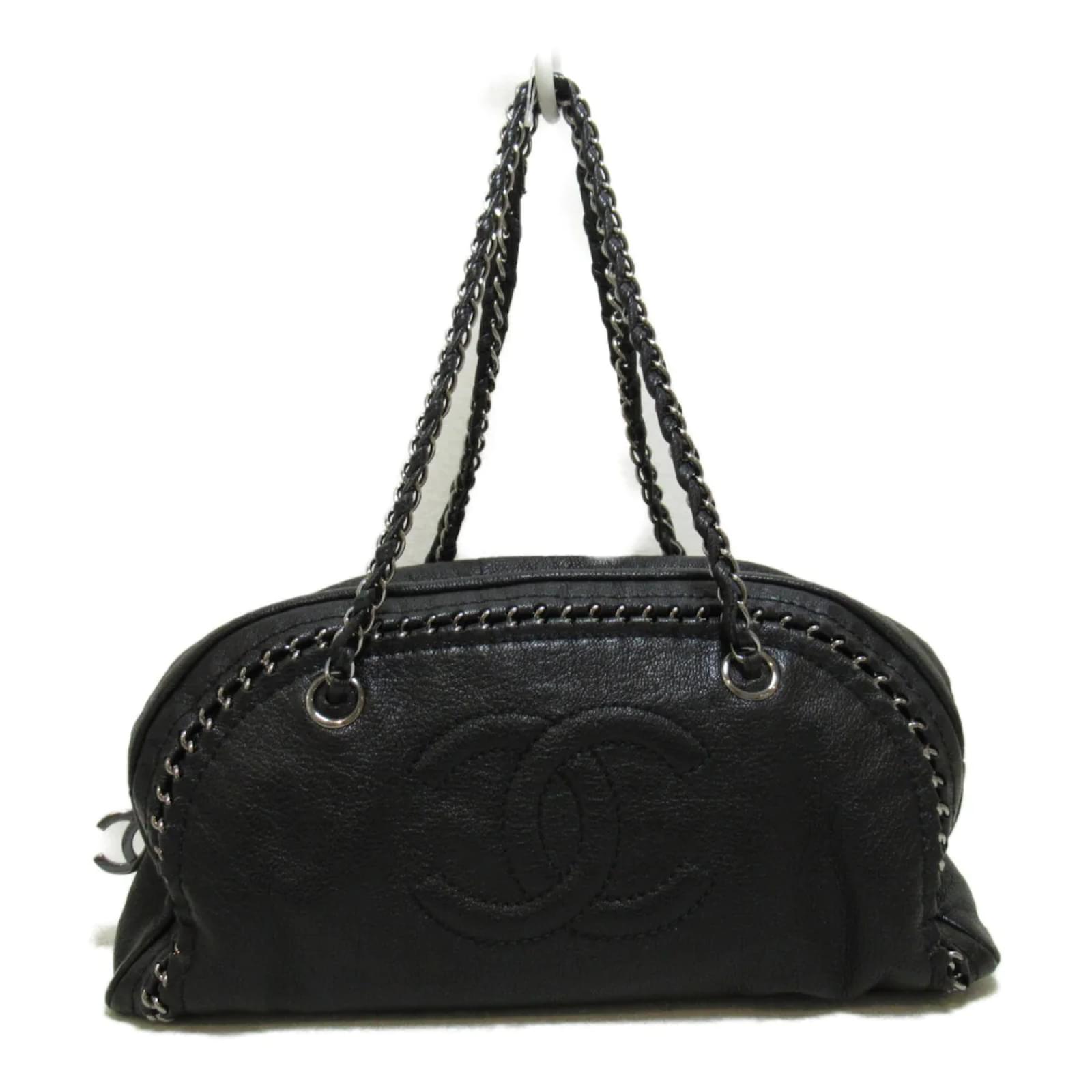 Chanel Leather Luxe Ligne Bowler Bag Black Pony-style calfskin ref.988532 -  Joli Closet