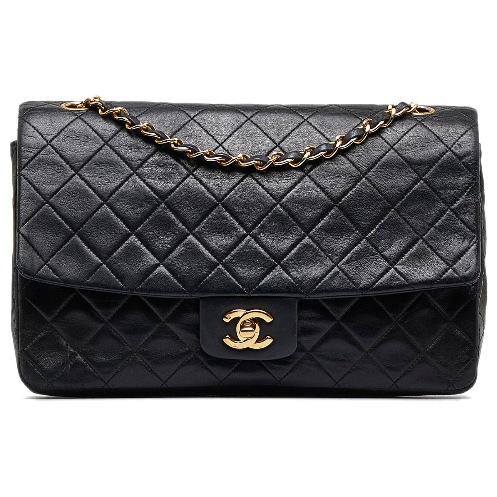 Chanel Black Medium Quilted Lambskin Single Flap Bag Leather ref.989267 -  Joli Closet