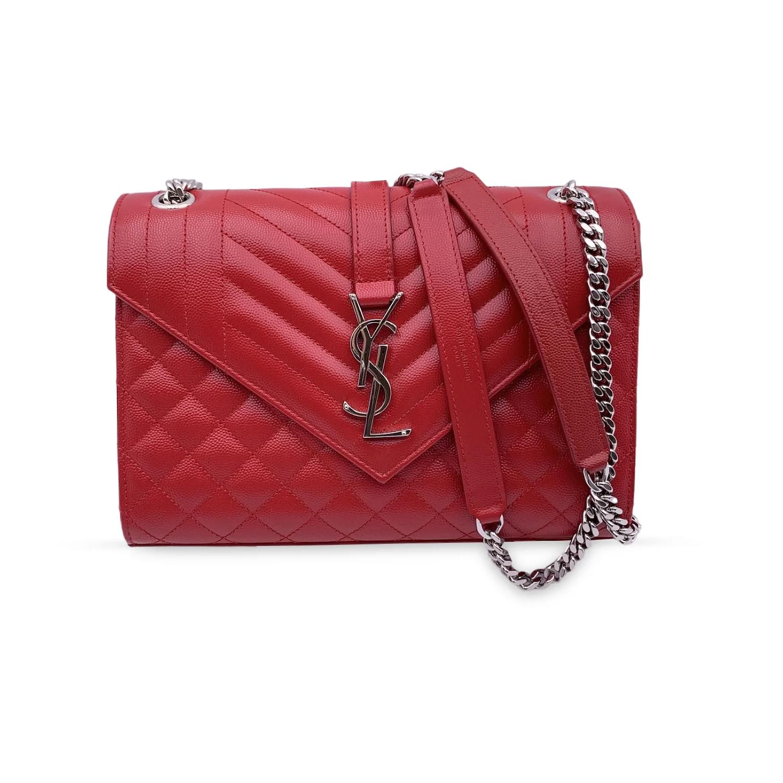 Saint Laurent Red Leather Tri Quilt Monogram Envelope Shoulder Bag  ref.990862 - Joli Closet
