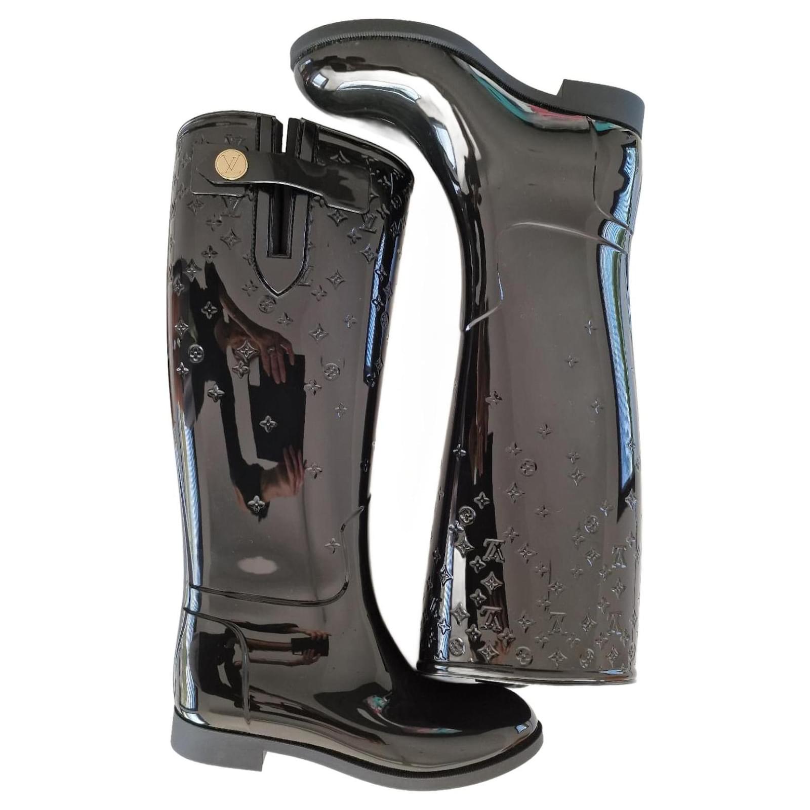 Louis Vuitton Rubber Rain Boots - Black Boots, Shoes - LOU761247