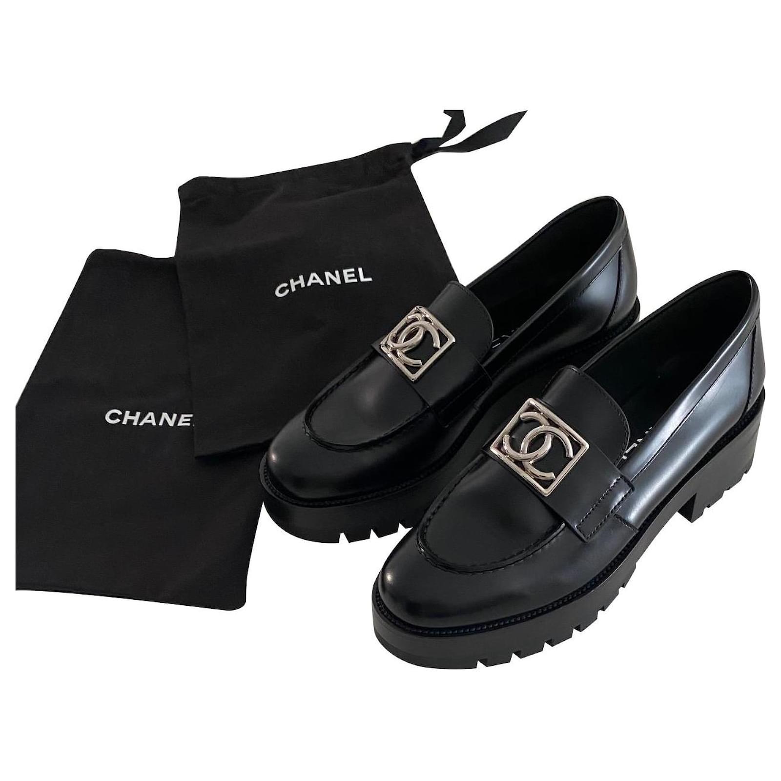 Chanel Moccasins Black Leather ref.992705 - Joli Closet