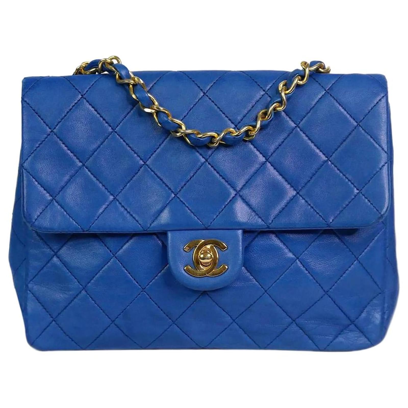 Chanel Blue lambskin 1989-1991 vintage Classic gold hardware single flap  shoulder bag Leather ref.993048 - Joli Closet