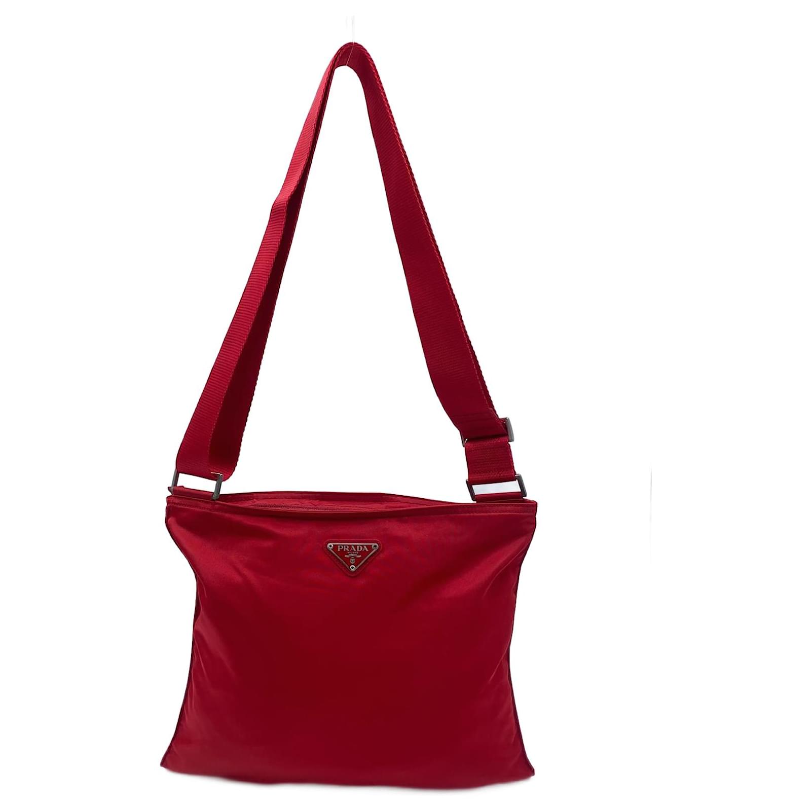Red Prada Nylon Crossbody Bag ref.993512 - Joli Closet