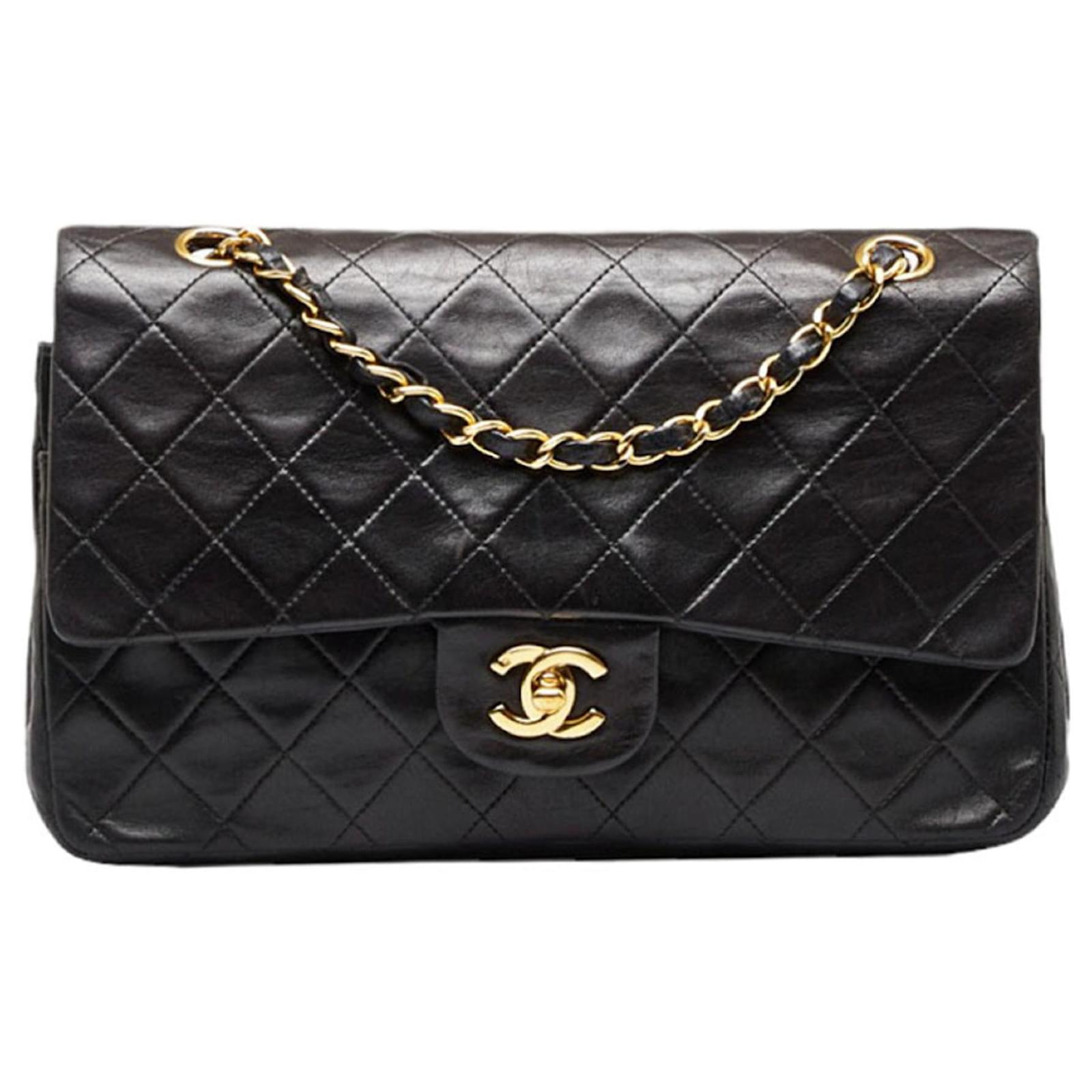 Timeless Chanel Double flap Black Leather ref.993637 - Joli Closet