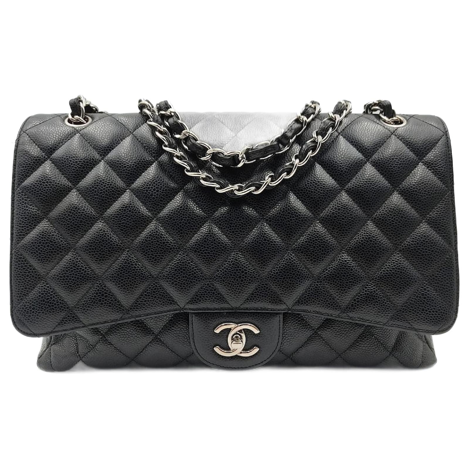 Chanel Jumbo single flap bag in black Caviar leather with silver chain  ref.993909 - Joli Closet
