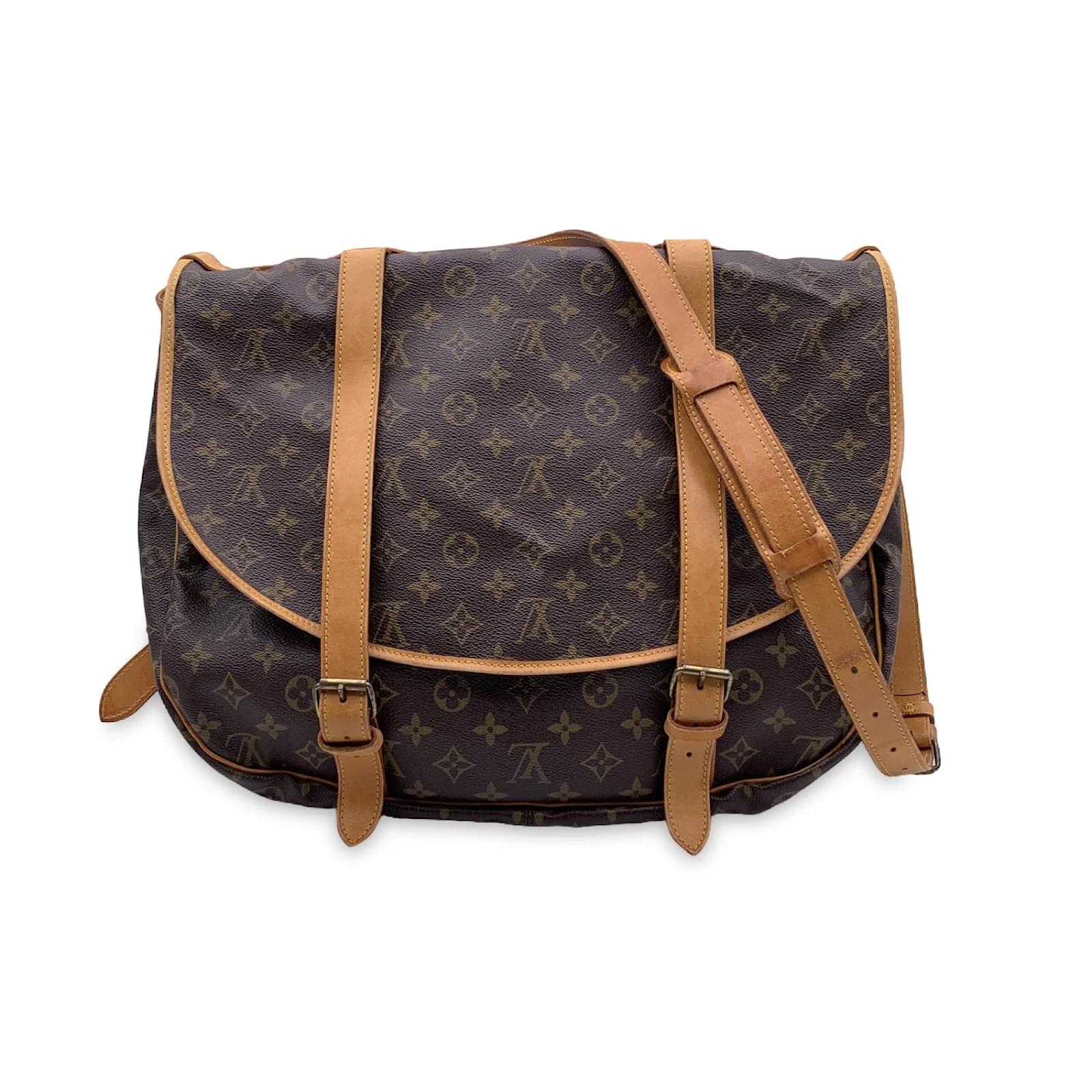 Louis Vuitton Crossbody Bag Vintage Saumur 40 Brown Cloth ref.995226 - Joli  Closet