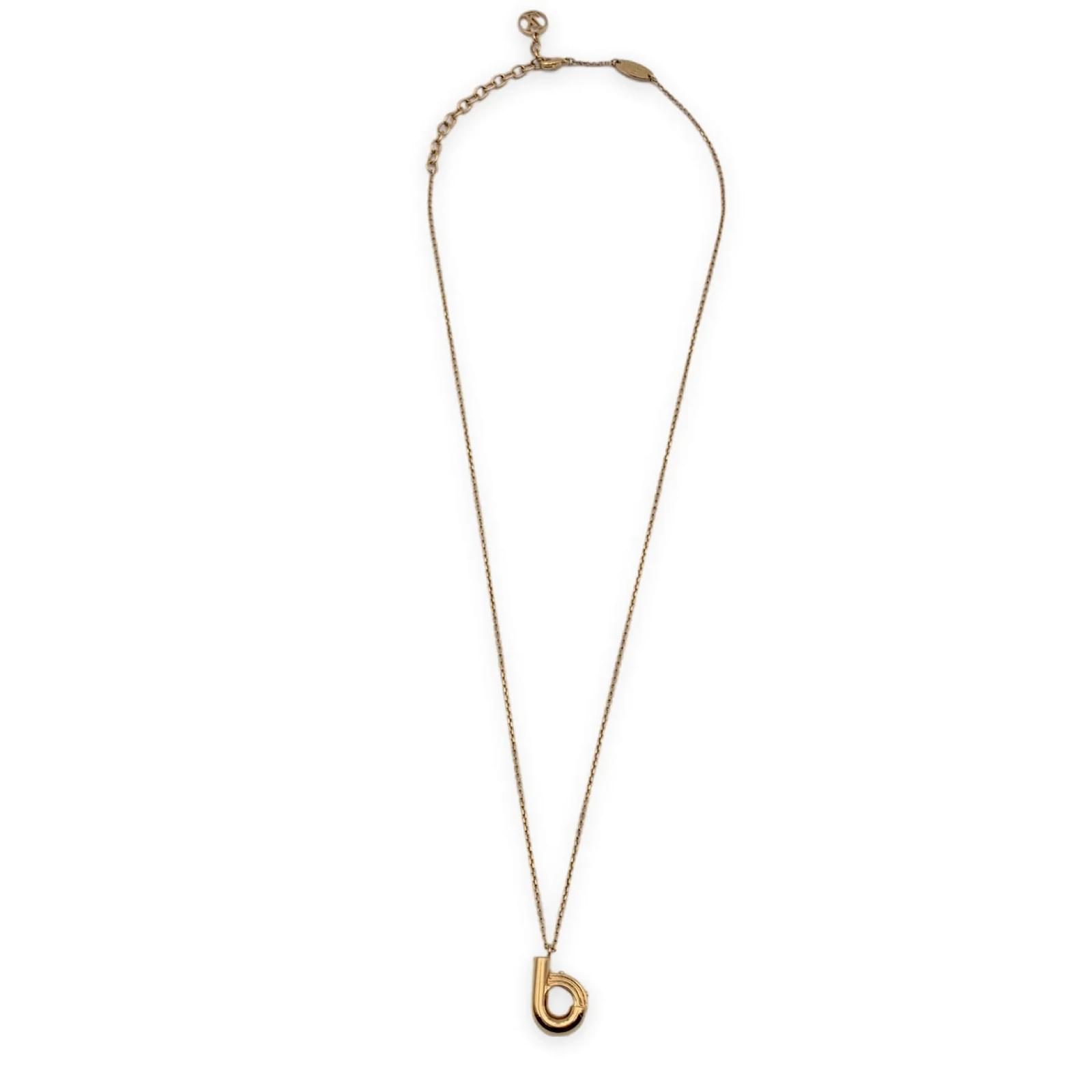 Louis Vuitton Necklace Golden Metal ref.995980 - Joli Closet