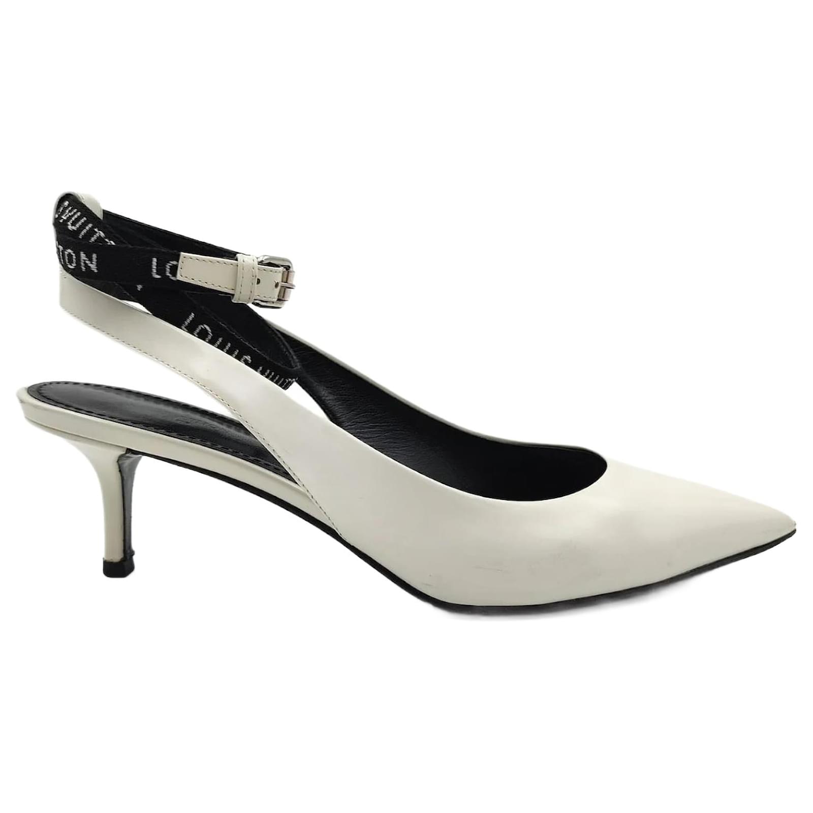 Louis Vuitton Louis Vuitton women's pumps shoes in white leather (EU37)  ref.996131 - Joli Closet