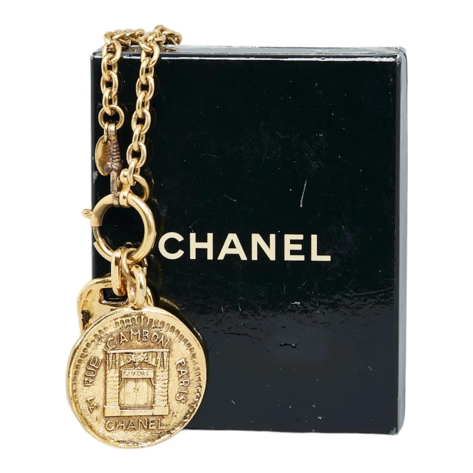 Chanel 31 Rue Cambon Plate Necklace