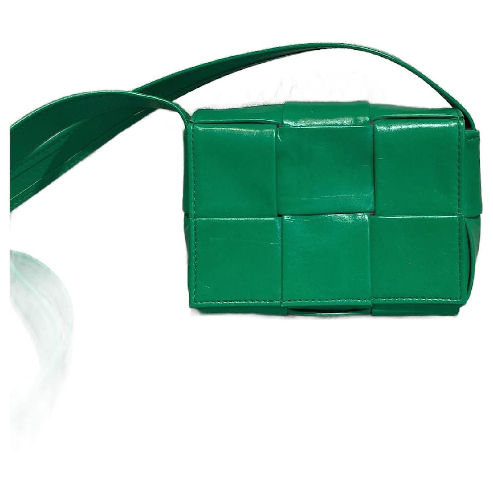 Cassette leather crossbody bag Bottega Veneta Green in Leather