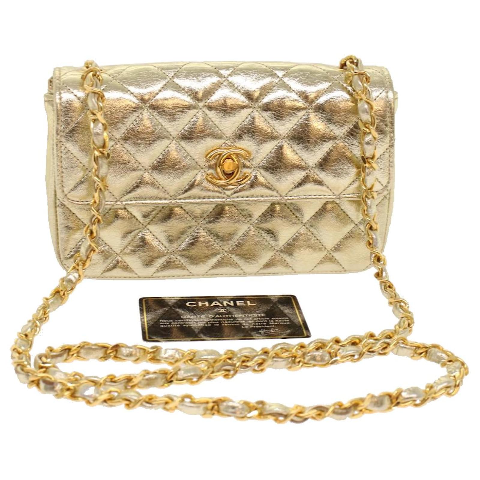CHANEL Mini Matelasse Turn Lock Chain Shoulder Bag Leather Gold CC Auth  47399a Golden ref.1010149 - Joli Closet