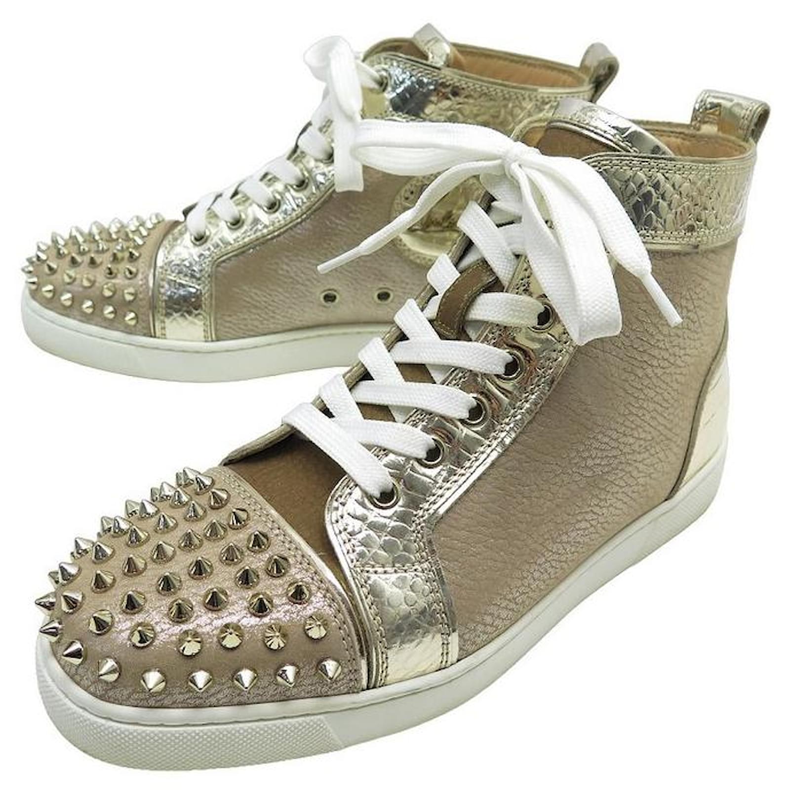CHRISTIAN LOUBOUTIN SPIKE SHOES 38 GOLD LEATHER SHOES SNEAKERS Golden  ref.1010566 - Joli Closet