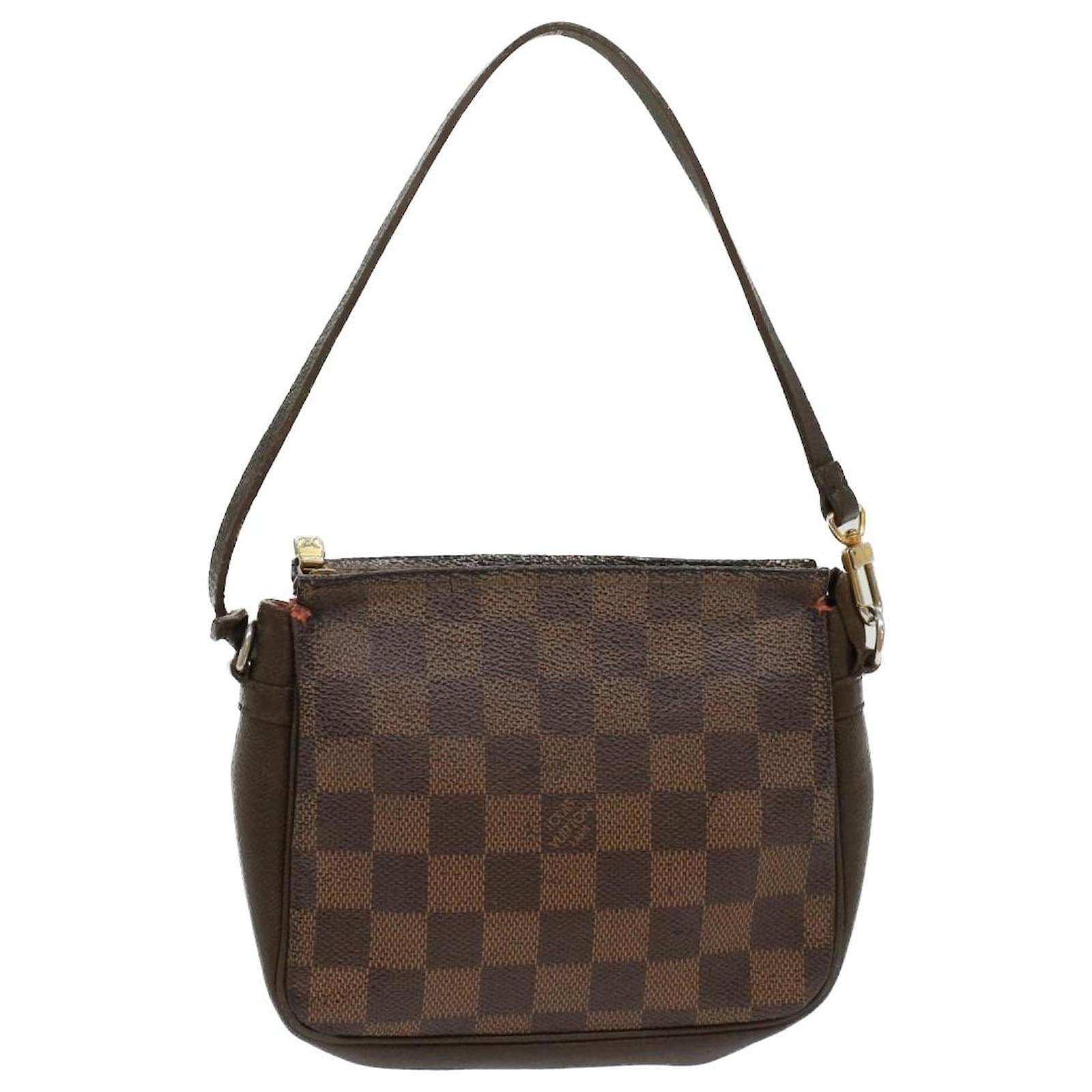 Louis Vuitton, Bags, Auth Louis Vuitton Trousse 23 Crossbody Bag