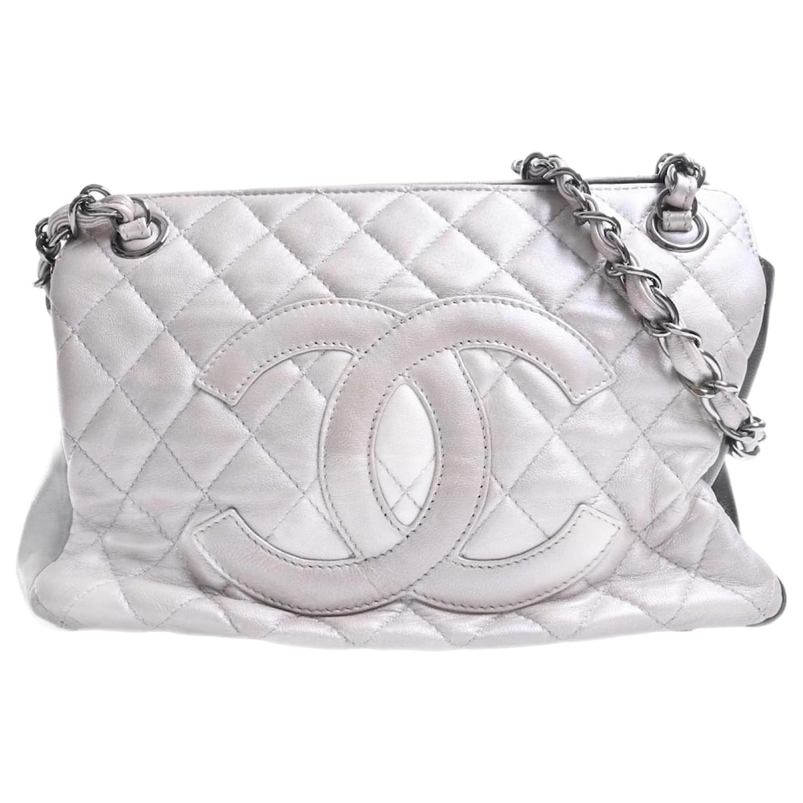 Chanel Lambskin Purple Quilted Heart Shoulder Bag For Sale at 1stDibs