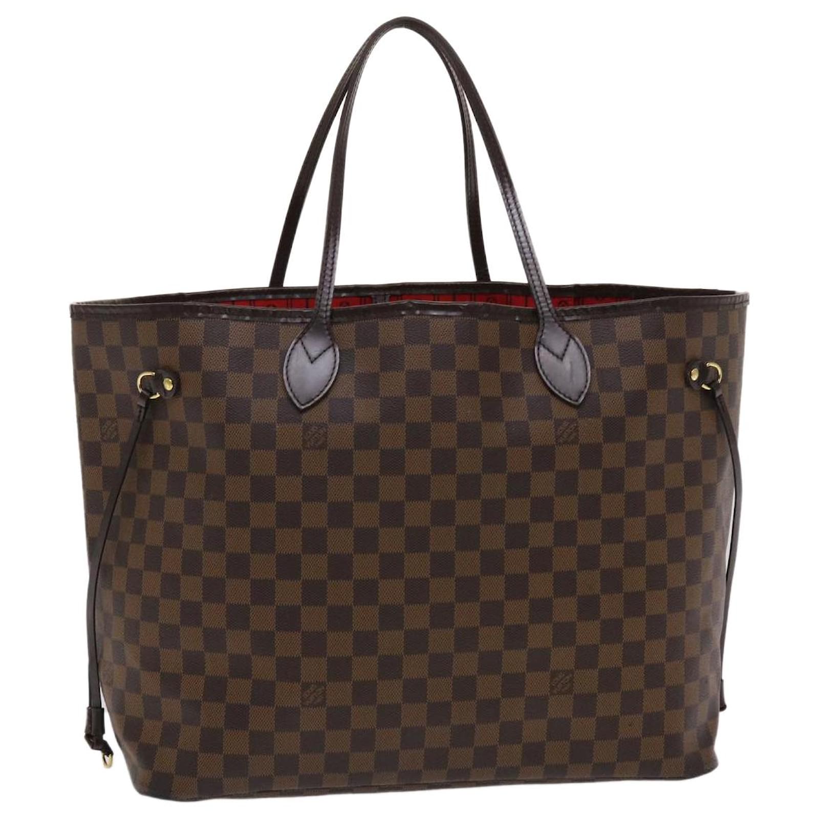 gm neverfull size