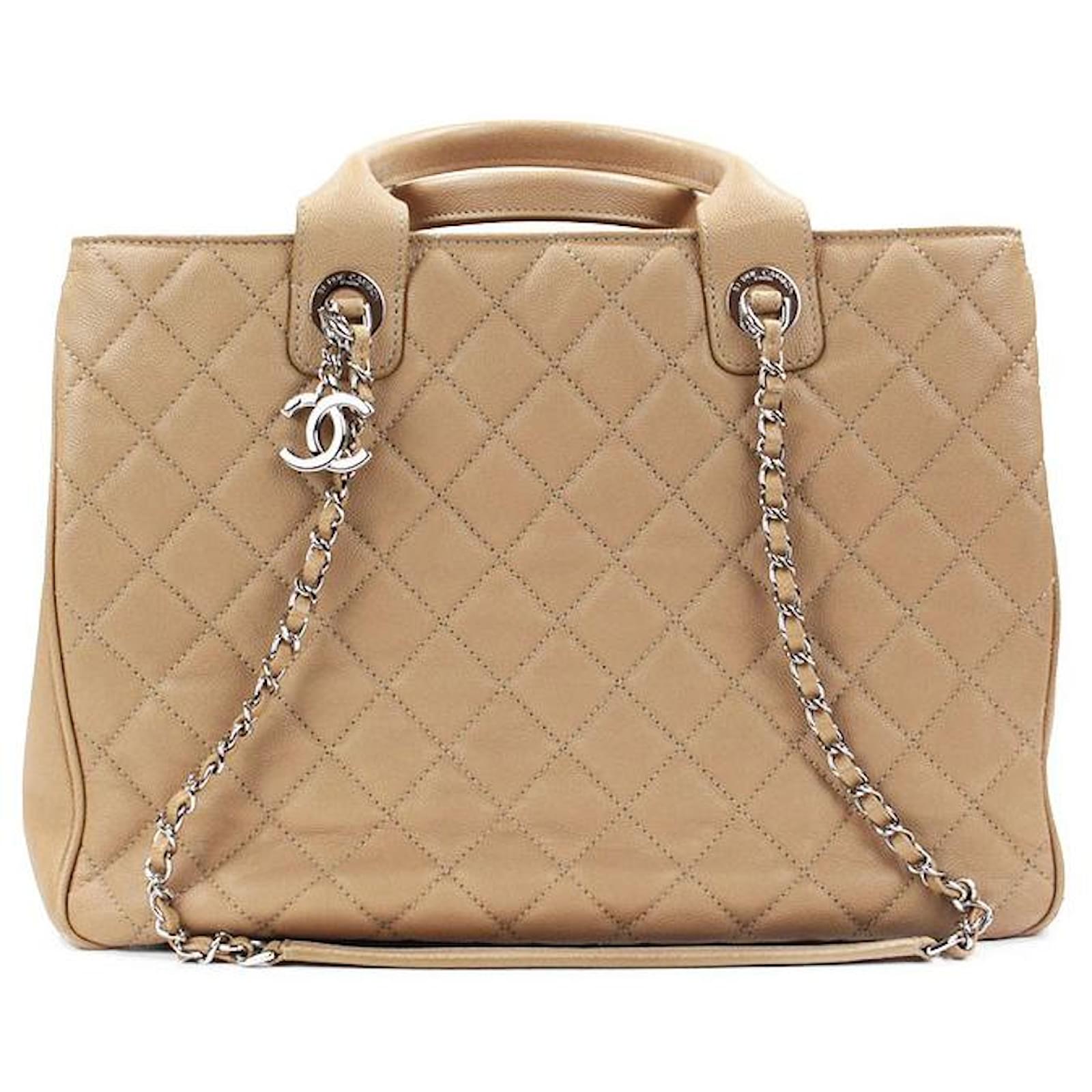 Chanel Handbags Beige Leather ref.1012701 - Joli Closet