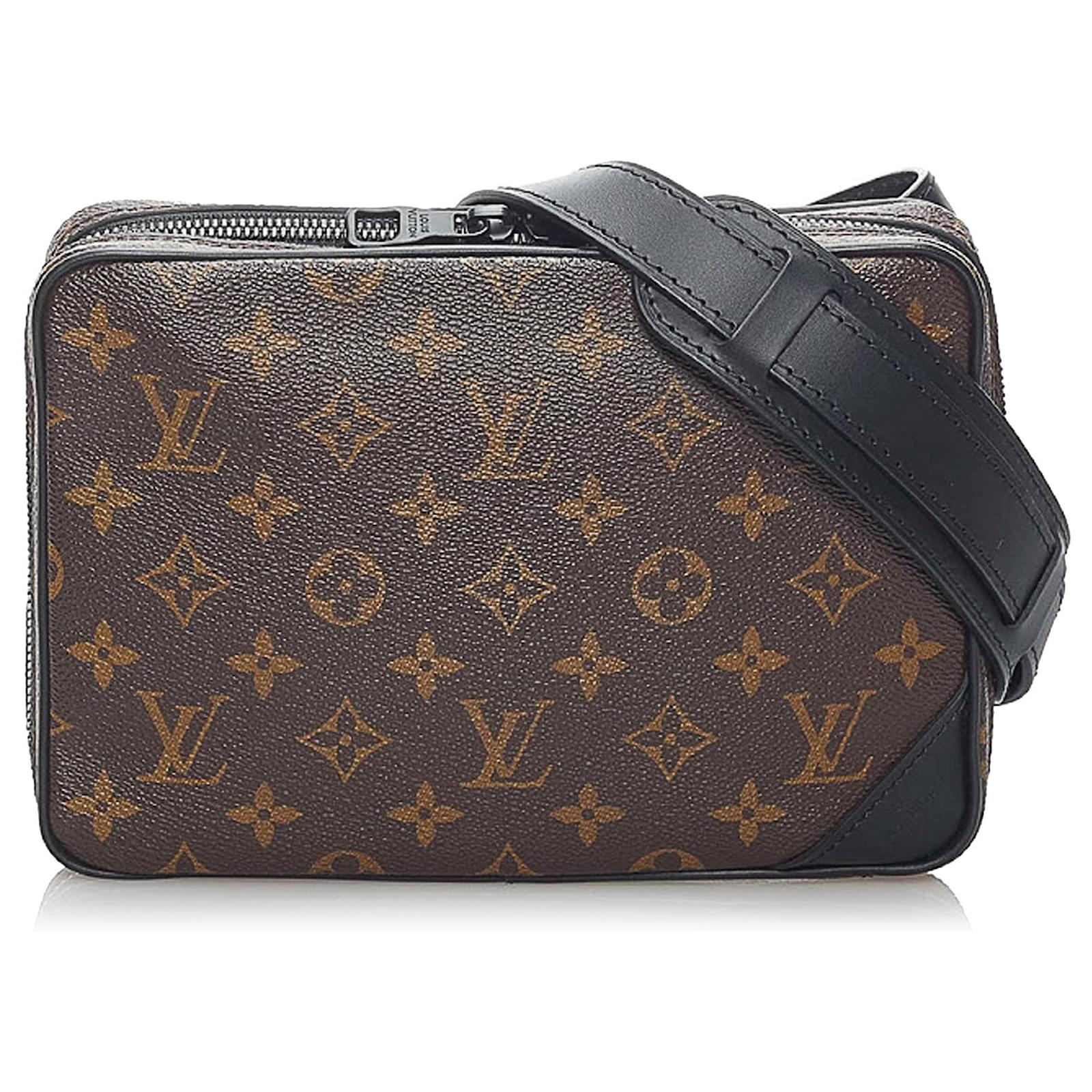 Louis Vuitton Utility Front Bag