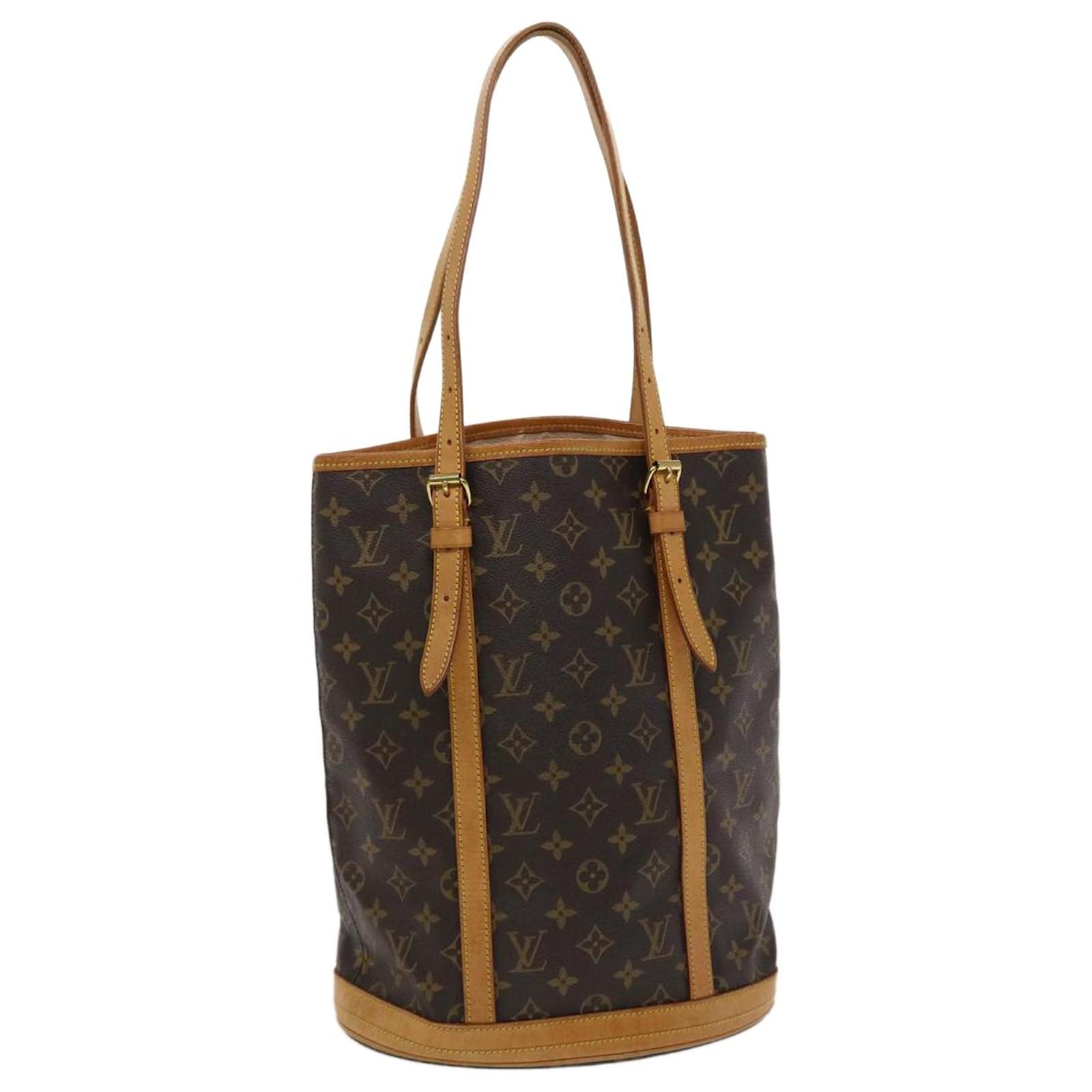 LOUIS VUITTON Monogram Brown Bucket GM Shoulder Bag