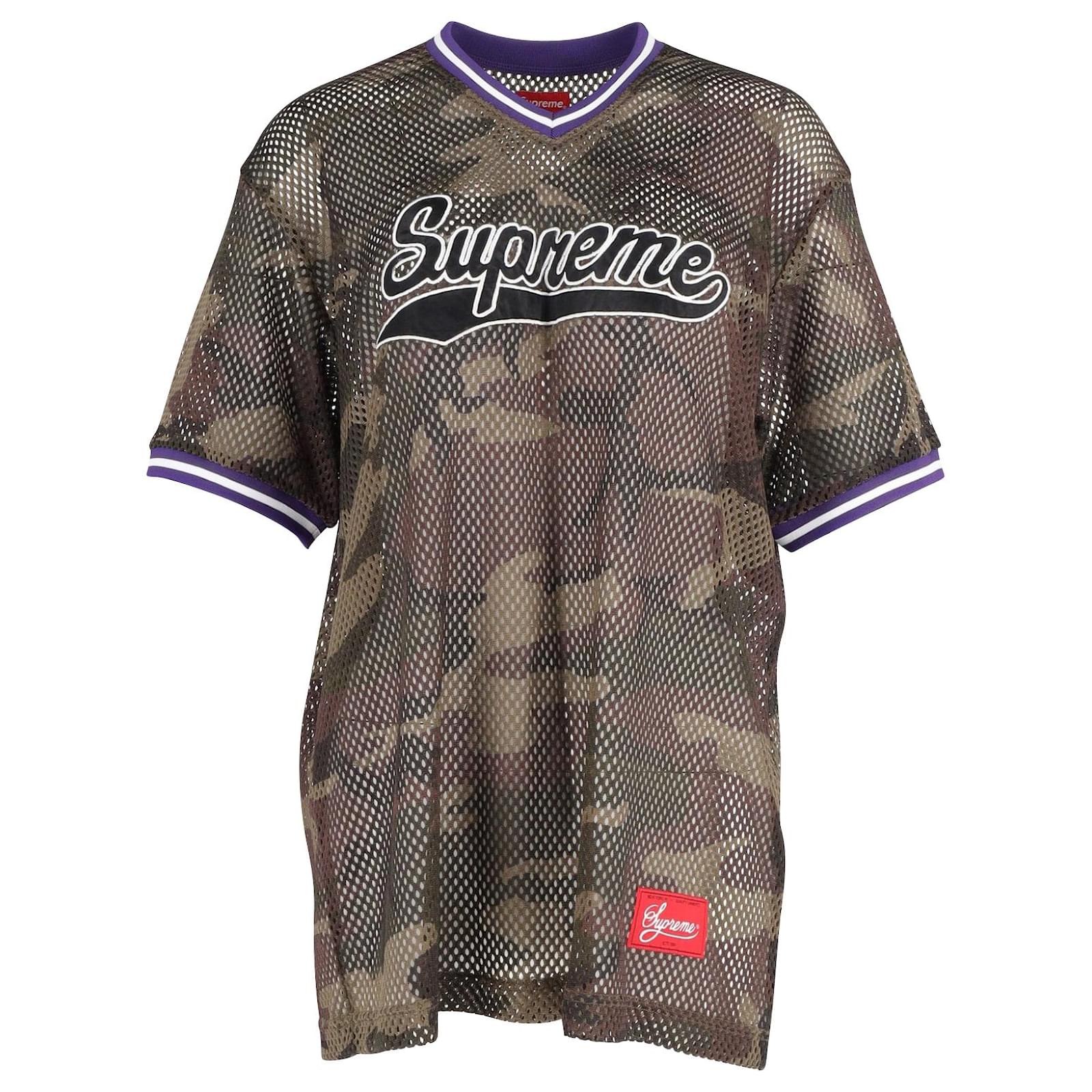 Supreme Logo Camo Mesh Baseball T-shirt in Multicolor Nylon ref.1015137 -  Joli Closet