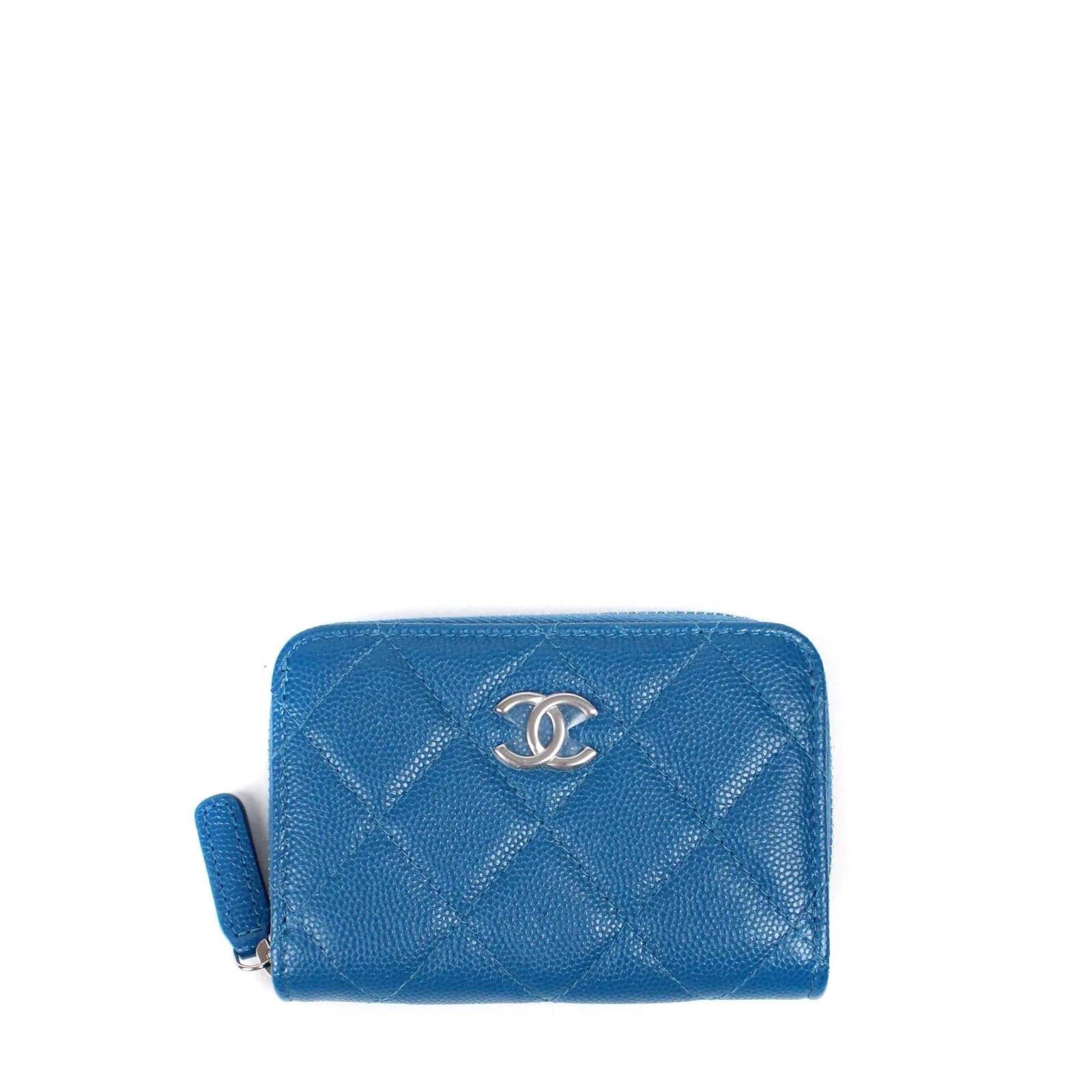 Chanel - Zip Timeless wallet Blue Leather ref.1016105 - Joli Closet