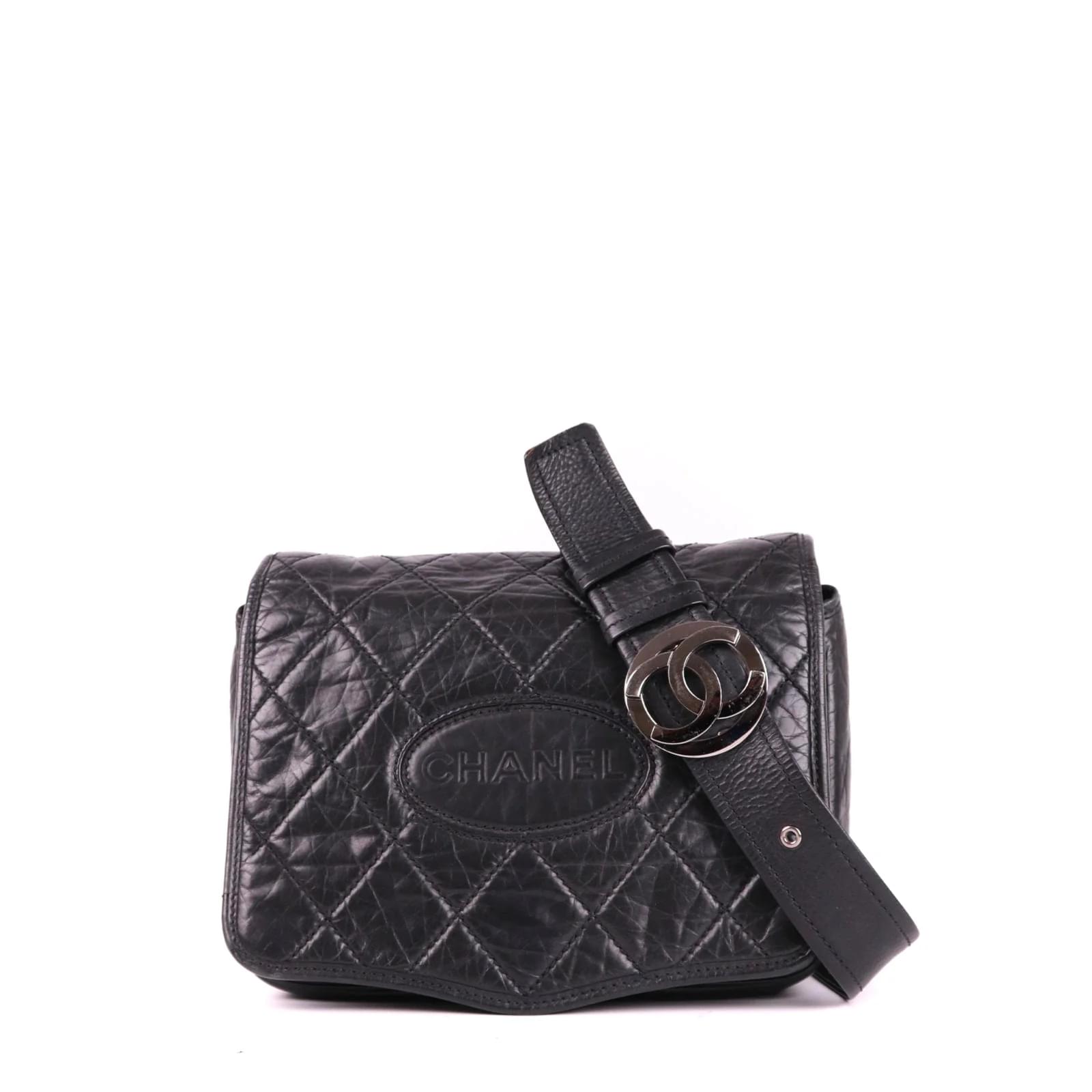 Chanel - Messenger bag in vintage quilted leather logo Black ref