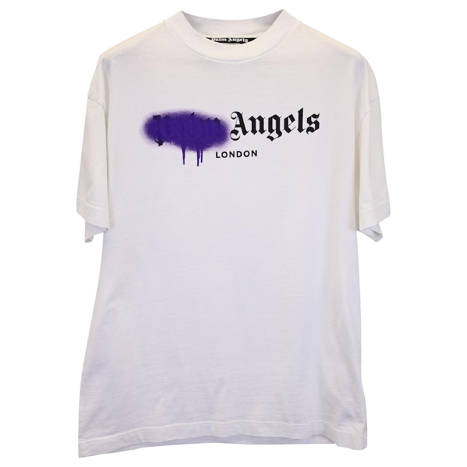 https://cdn1.jolicloset.com/imgr/full/2023/10/1018138-1/camiseta-palm-angels-london-pulverizada-em-algodao-branco.jpg