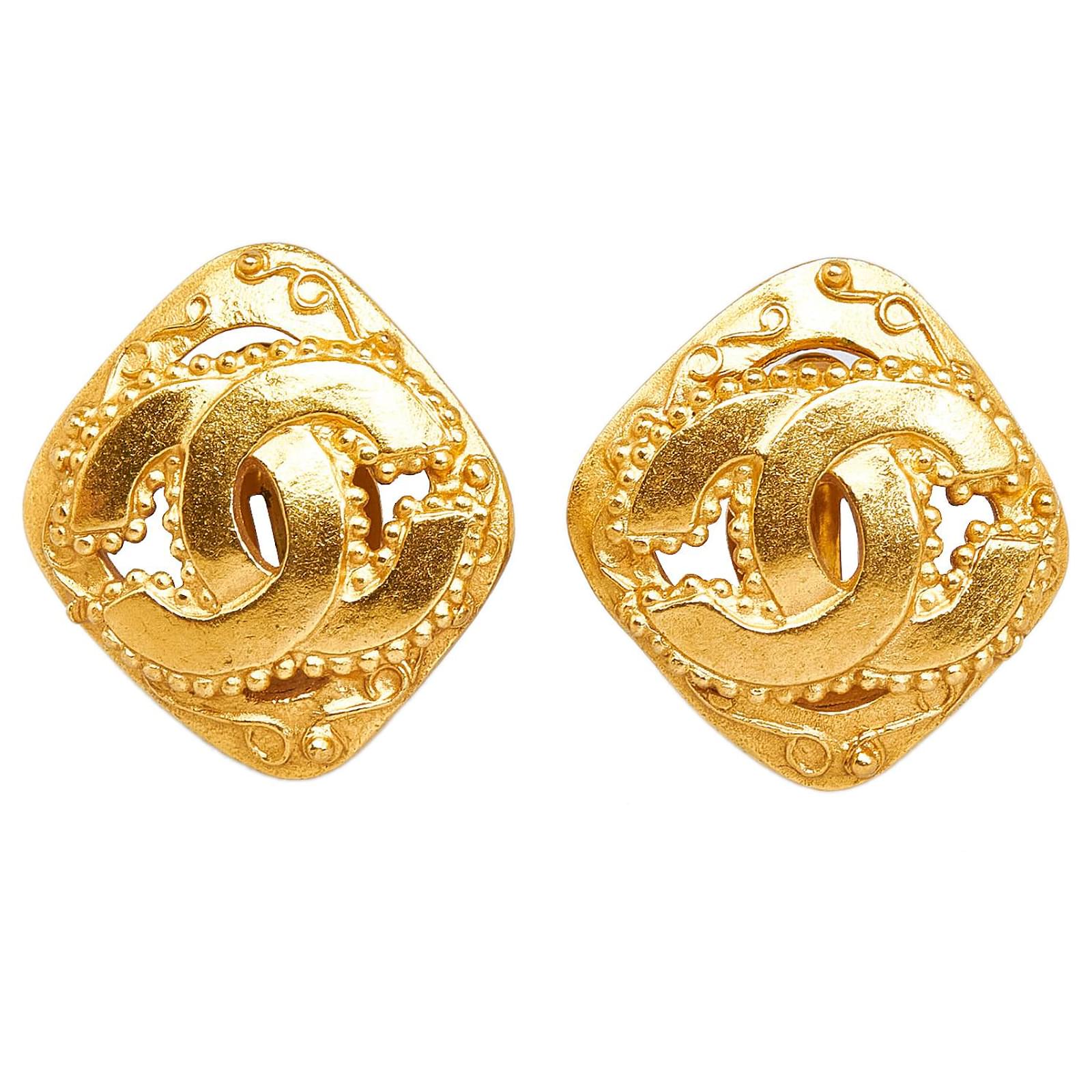 CHANEL Vintage Earrings Coco Mark Heart Gold Plated Authentic 