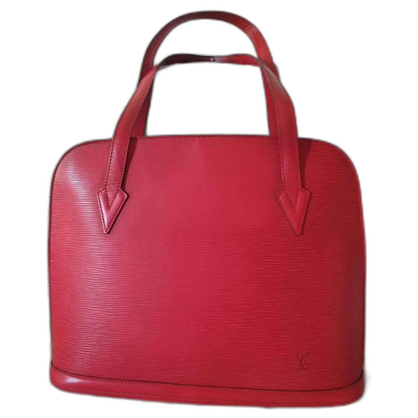 Louis Vuitton ALMA Red Leather ref.1018522 - Joli Closet