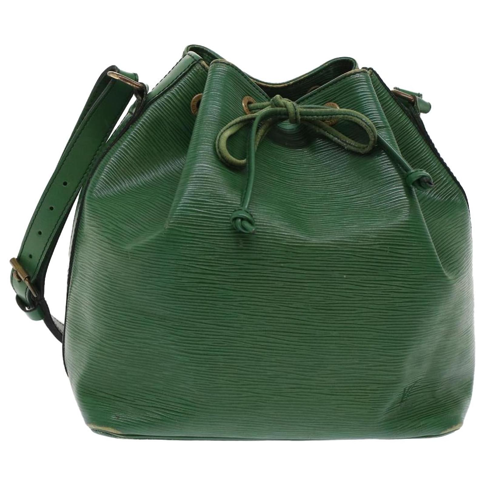 Louis Vuitton Very Messenger Bag Green Calfskin