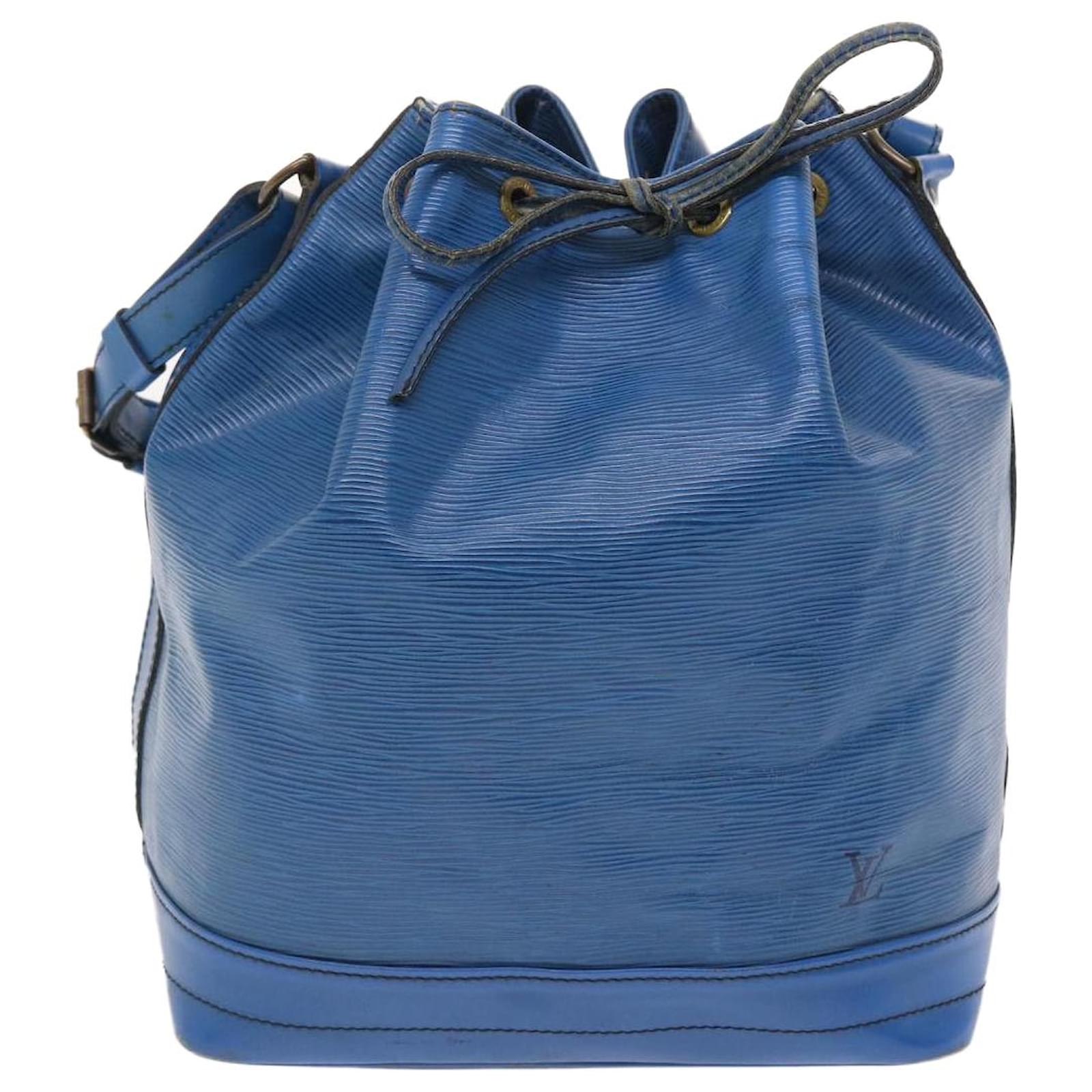 Louis-Vuitton-Epi-Noe-Shoulder-Bag-Toledo-Blue-M44005