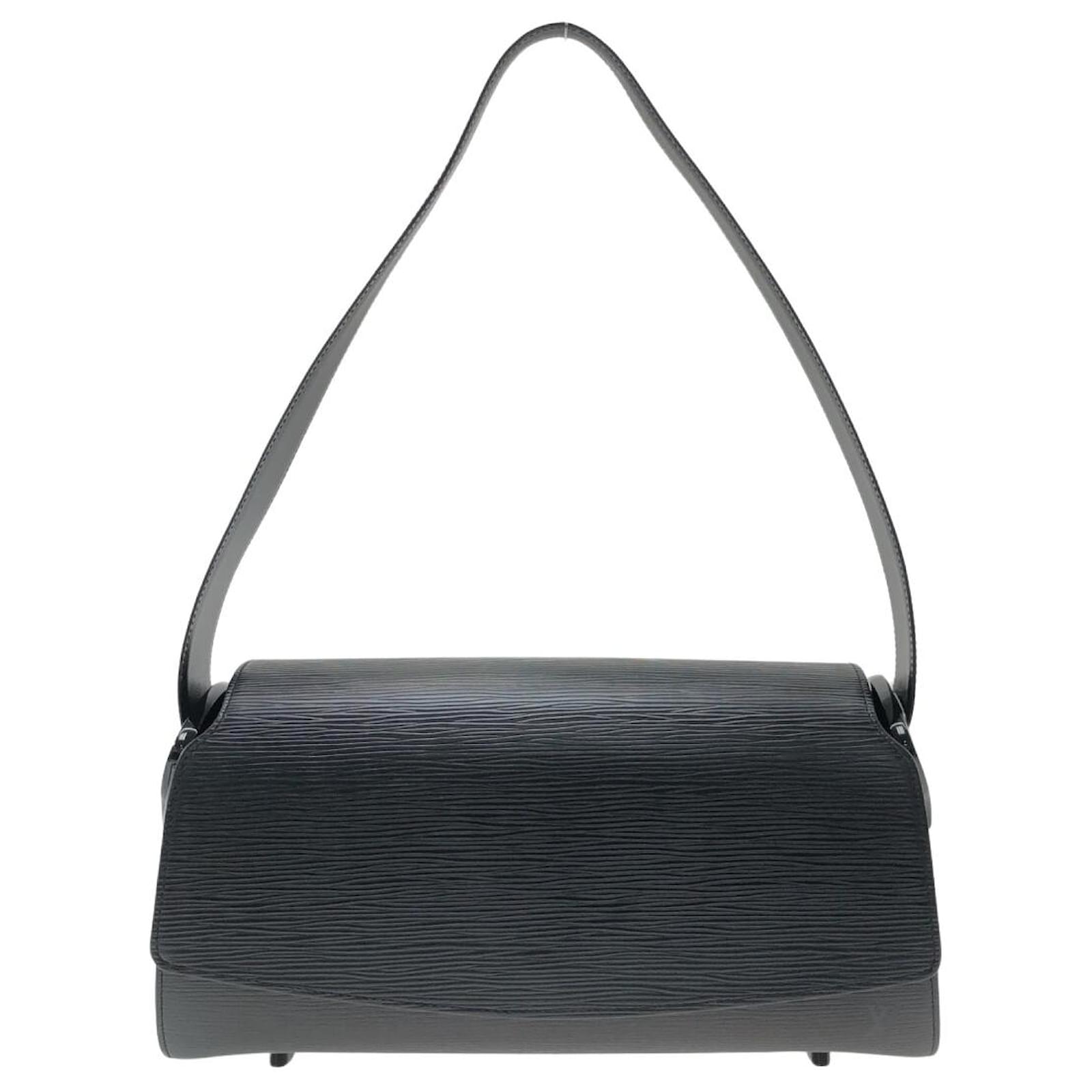 Louis Vuitton Nocturne Black Leather ref.1022045 - Joli Closet