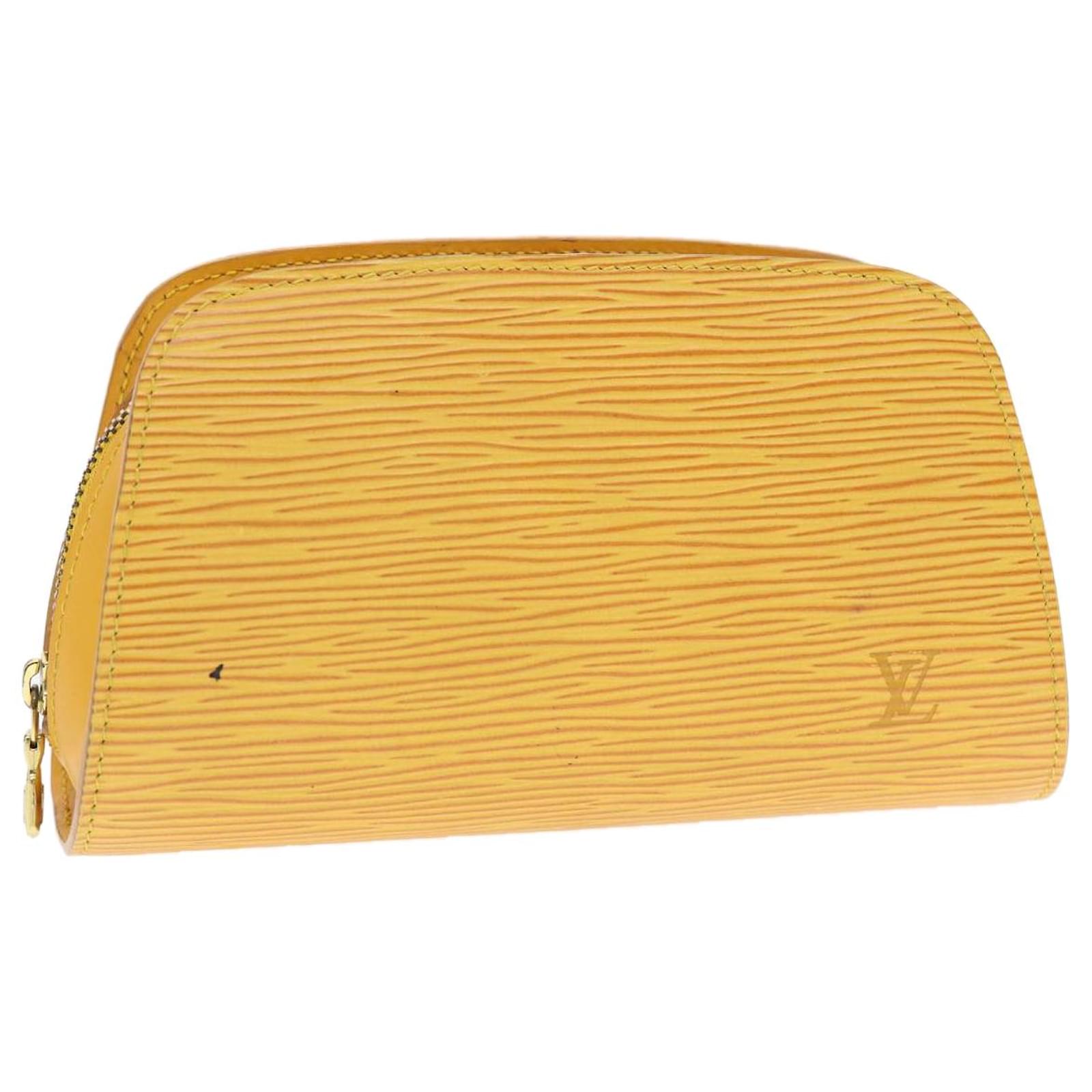 LOUIS VUITTON Epi Dauphine PM Pouch Yellow M48449 LV Auth 49650 Leather  ref.1022437 - Joli Closet