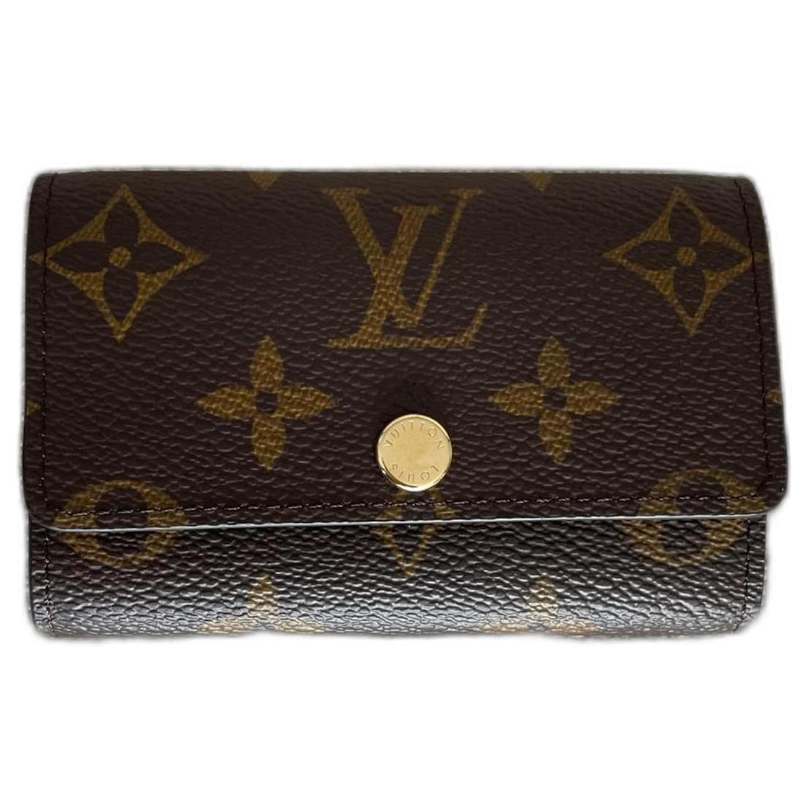 LOUIS VUITTON accessory in Violet exotic leathers - 100242 ref