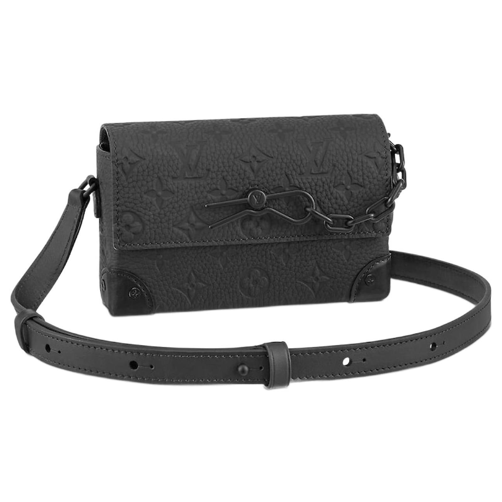 Louis Vuitton LV Steamer Wearable Wallet Black Leather ref.1023486 - Joli  Closet