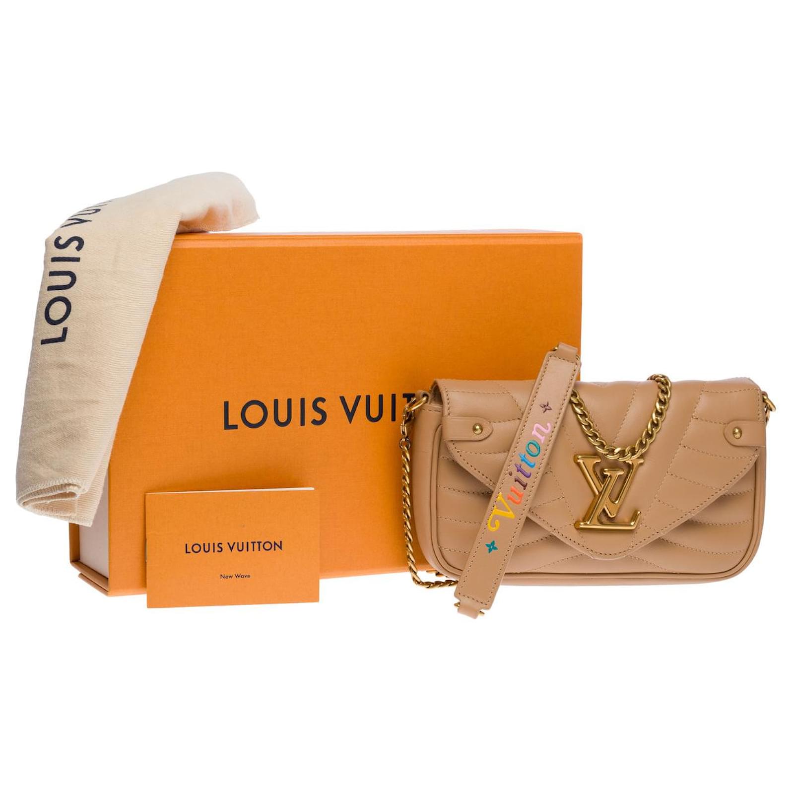 LOUIS VUITTON New Wave bag in Beige Leather - 101366 ref.1024008 - Joli  Closet