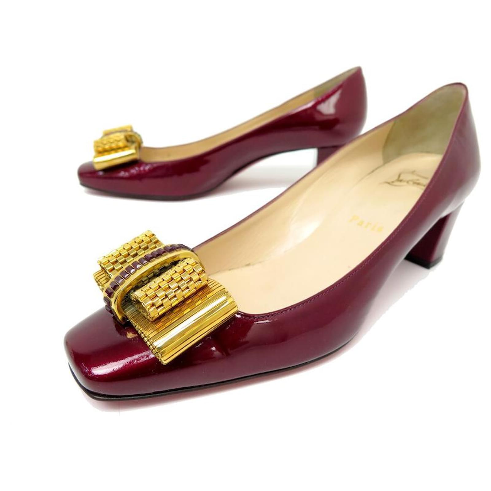 Burgundy louboutin outlet heels