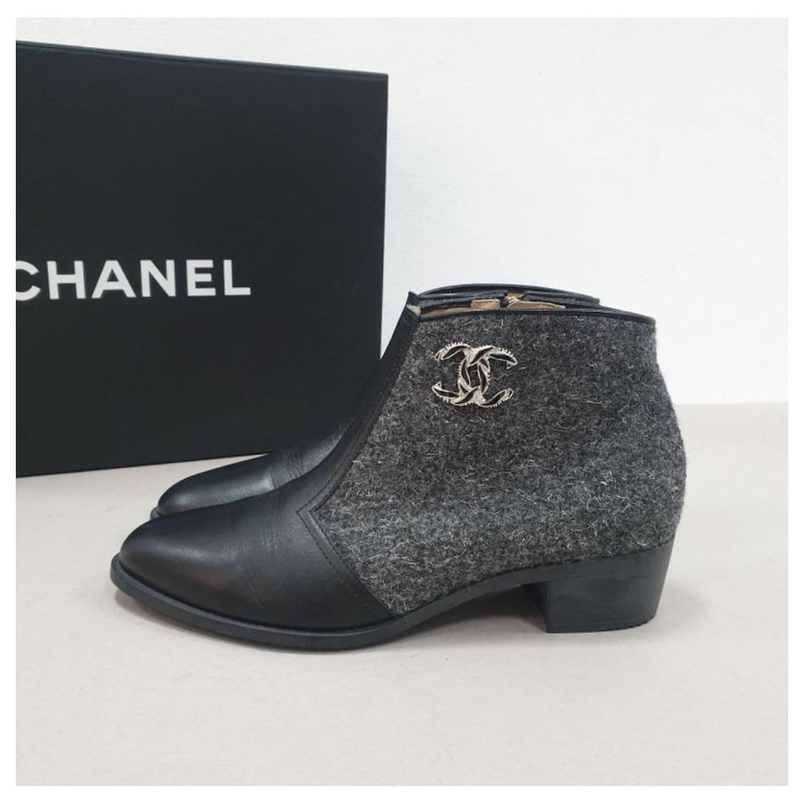 Ankle Boots Chanel Chanel Black Leather Wool CC Logo Ankle Boots Booties