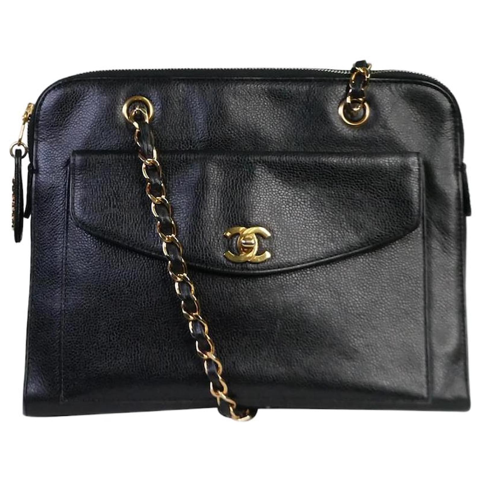 Chanel BLACK VINTAGE 1997-1999 caviar leather CC turnlock zipped bag  ref.1027741 - Joli Closet
