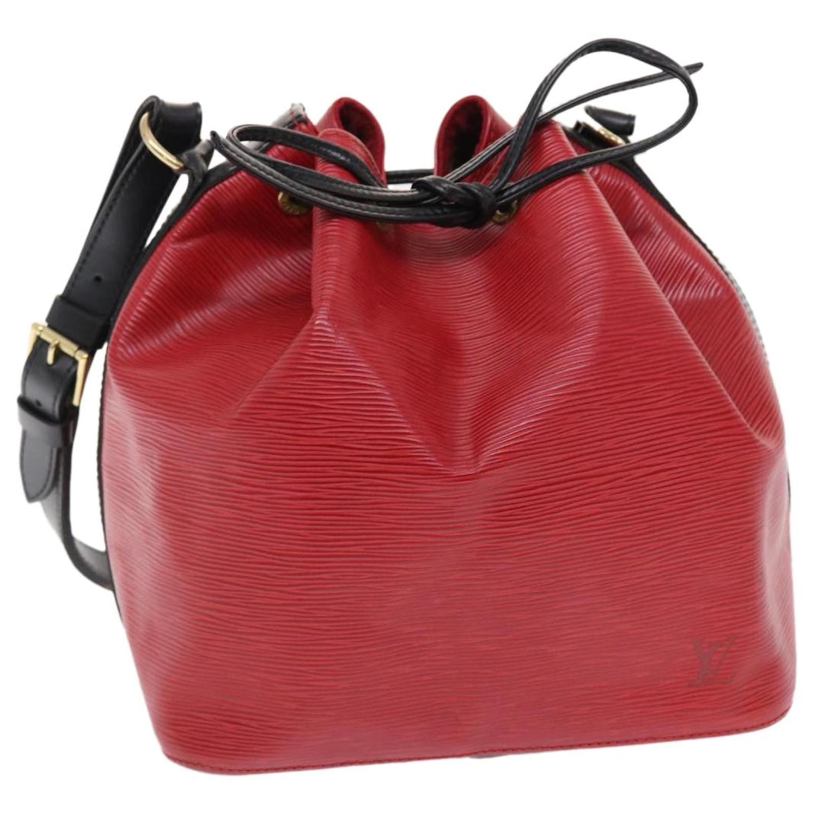 LOUIS VUITTON Epi Petit Noe Shoulder Bag bicolor Black Red M44172 LV Auth  50070 Leather ref.1029610 - Joli Closet
