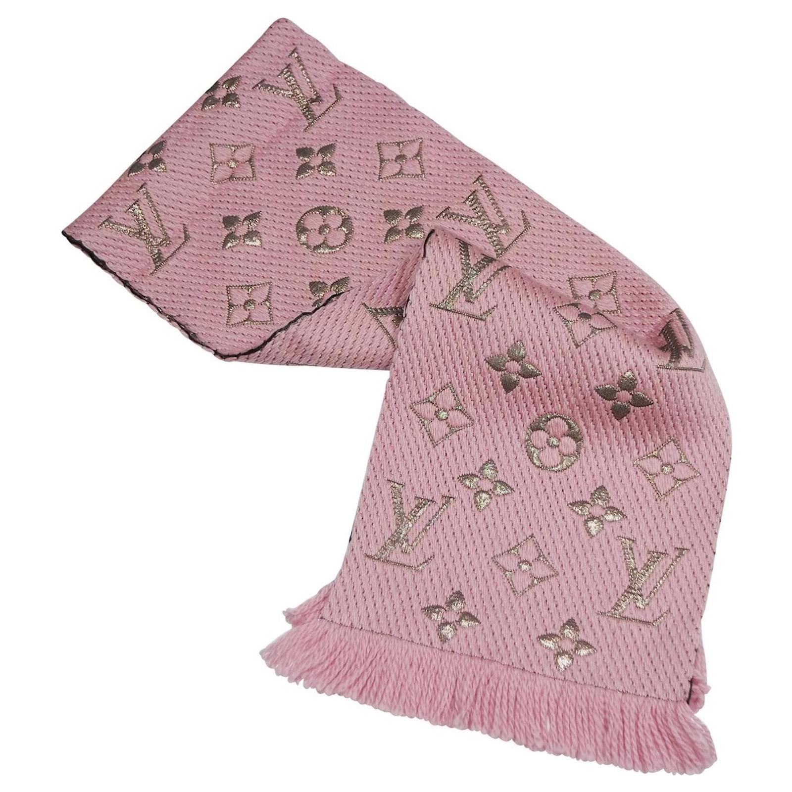 Louis Vuitton Logomania pink shine scarf Wool ref.1031443 - Joli Closet