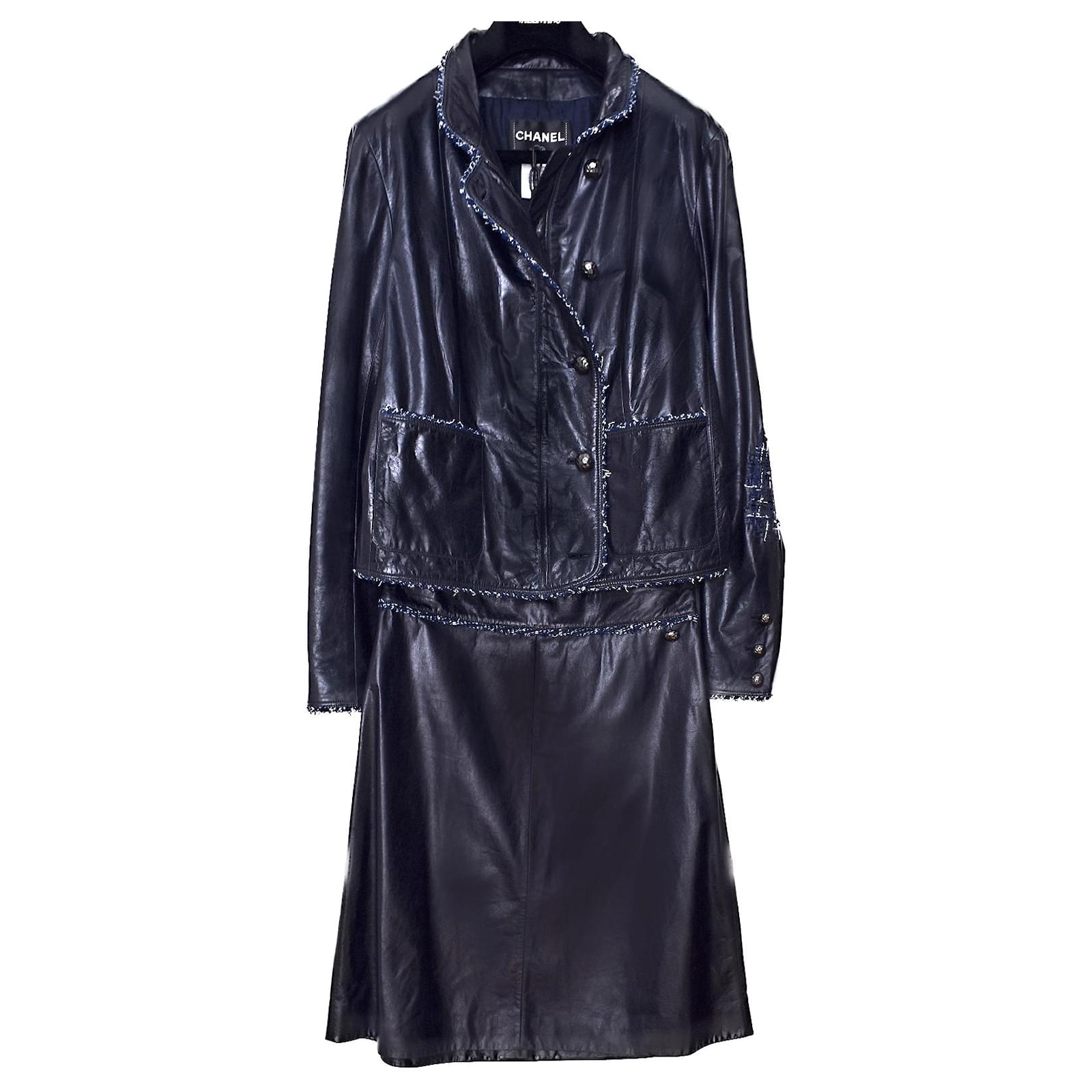 Tailleur jupe Chanel coloré